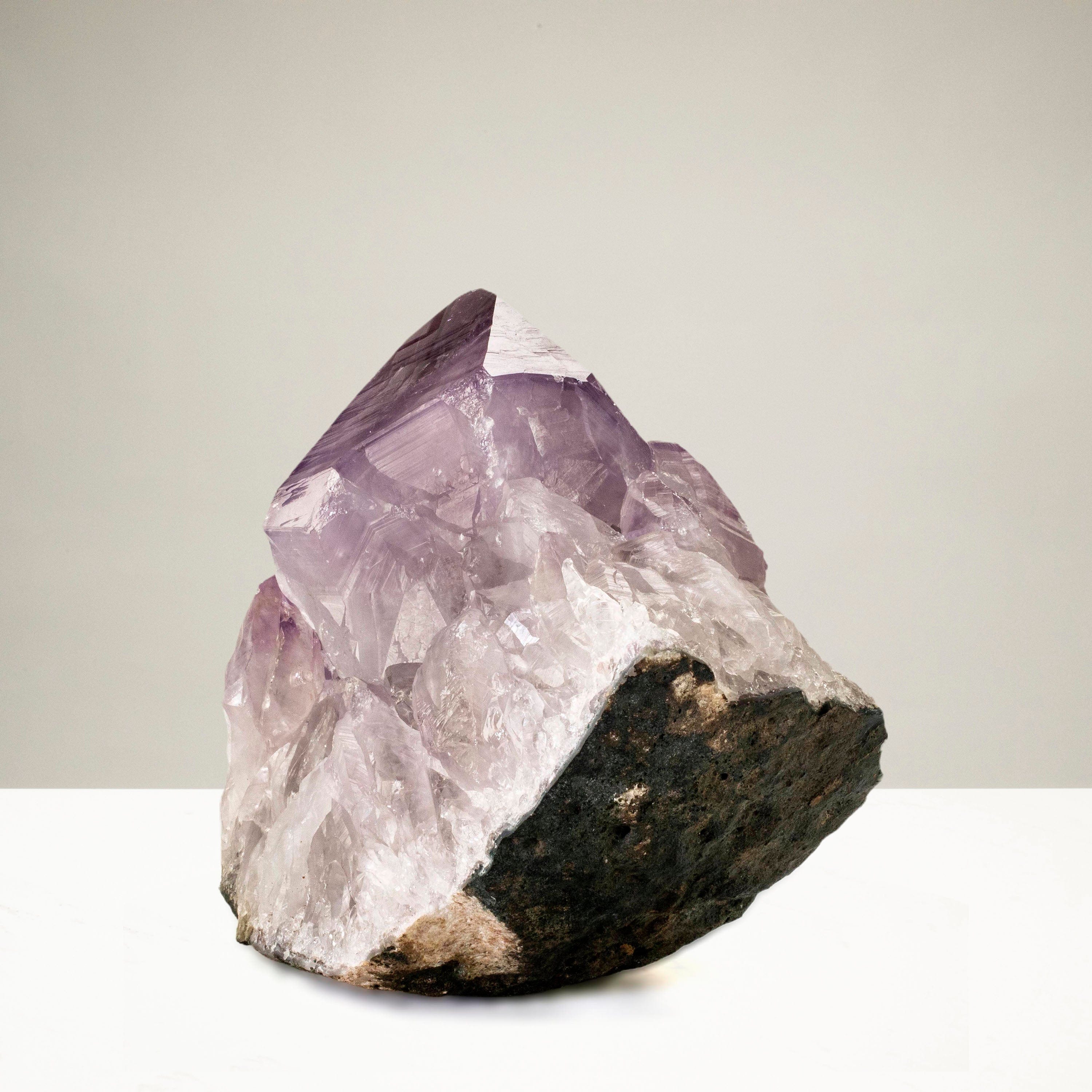 Kalifano Amethyst Amethyst Geode - 7 in. / 11 lbs BAG2400.018