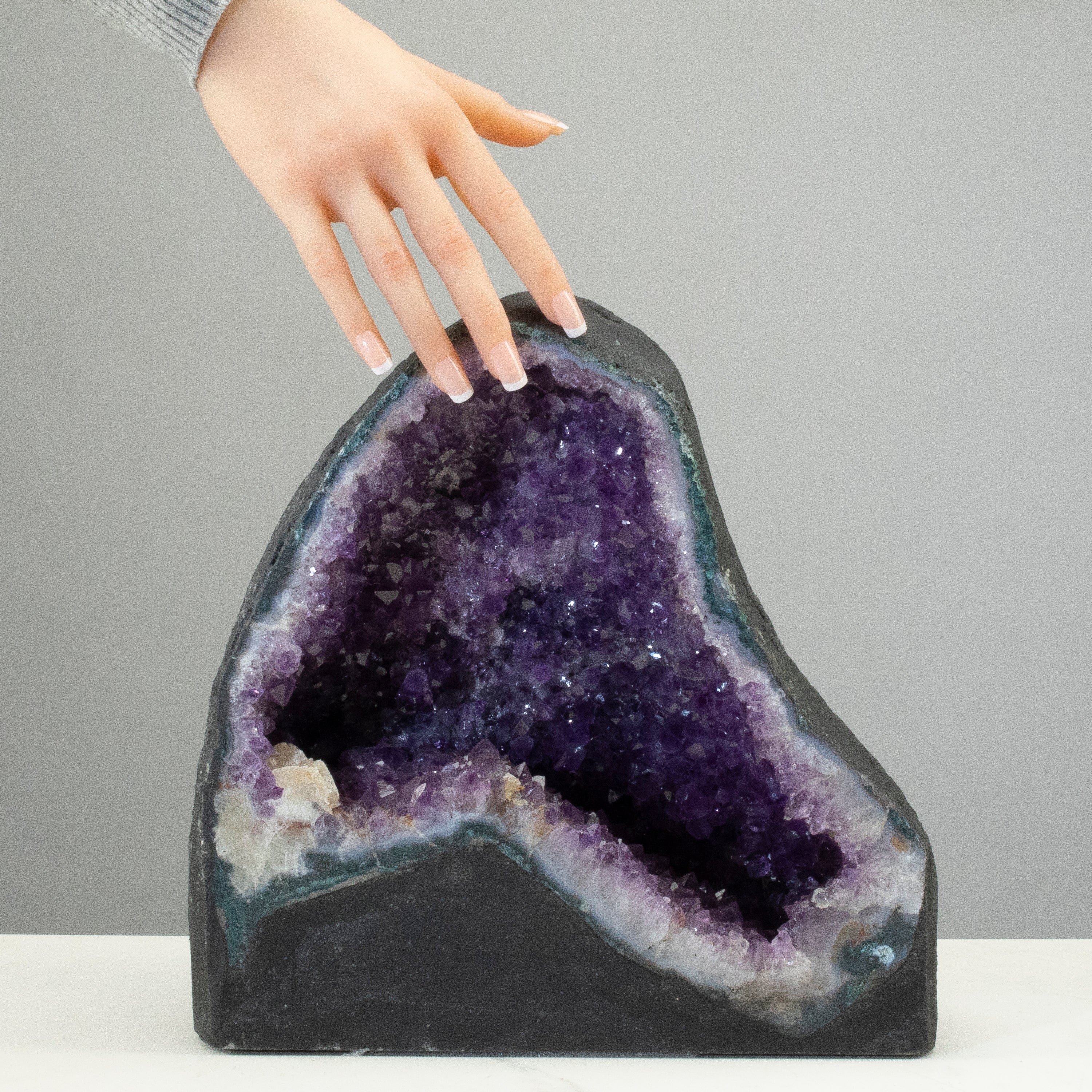 Kalifano Amethyst Amethyst Geode Cathedral from Brazil - 10" / 23.8lbs BAG3400.008