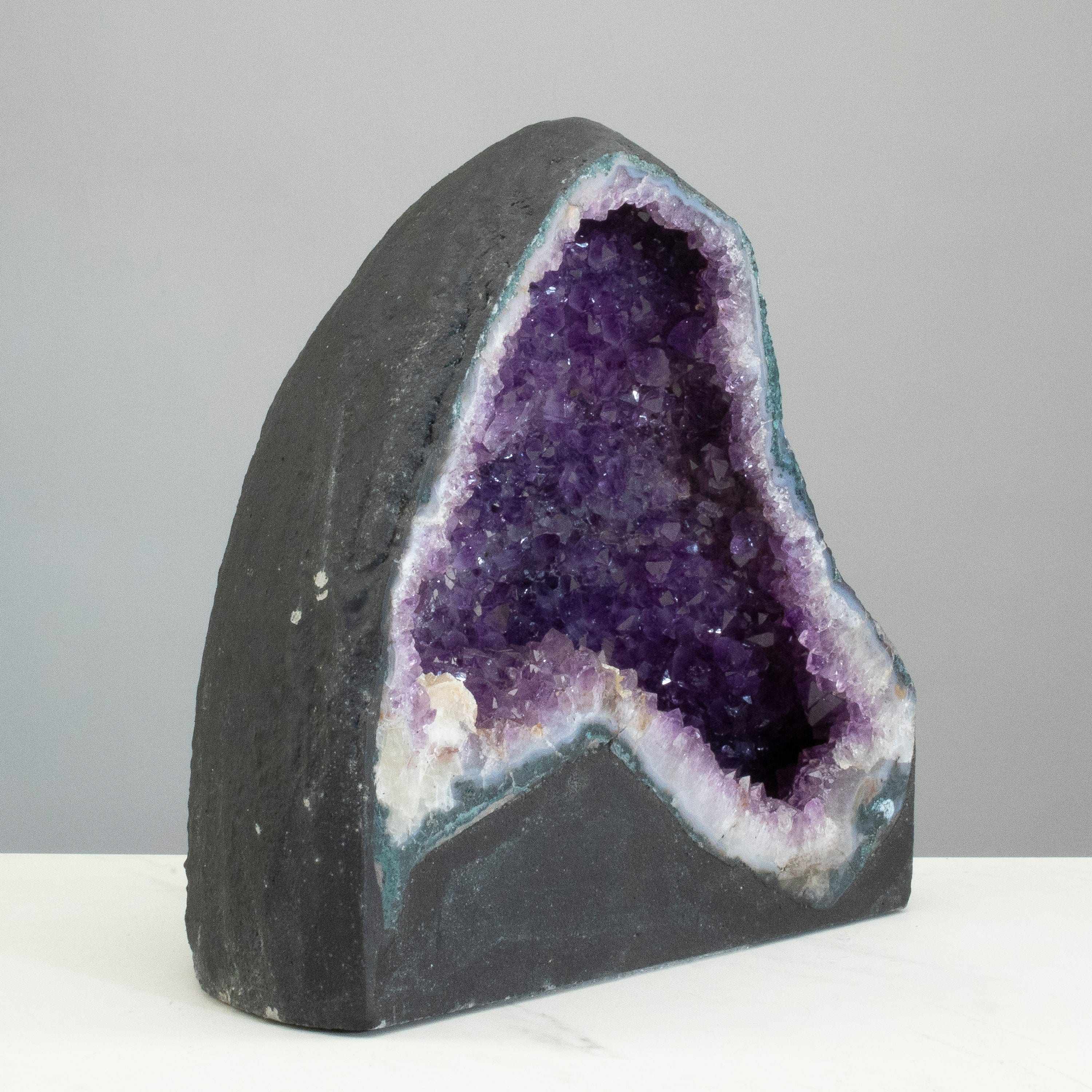 Kalifano Amethyst Amethyst Geode Cathedral from Brazil - 10" / 23.8lbs BAG3400.008