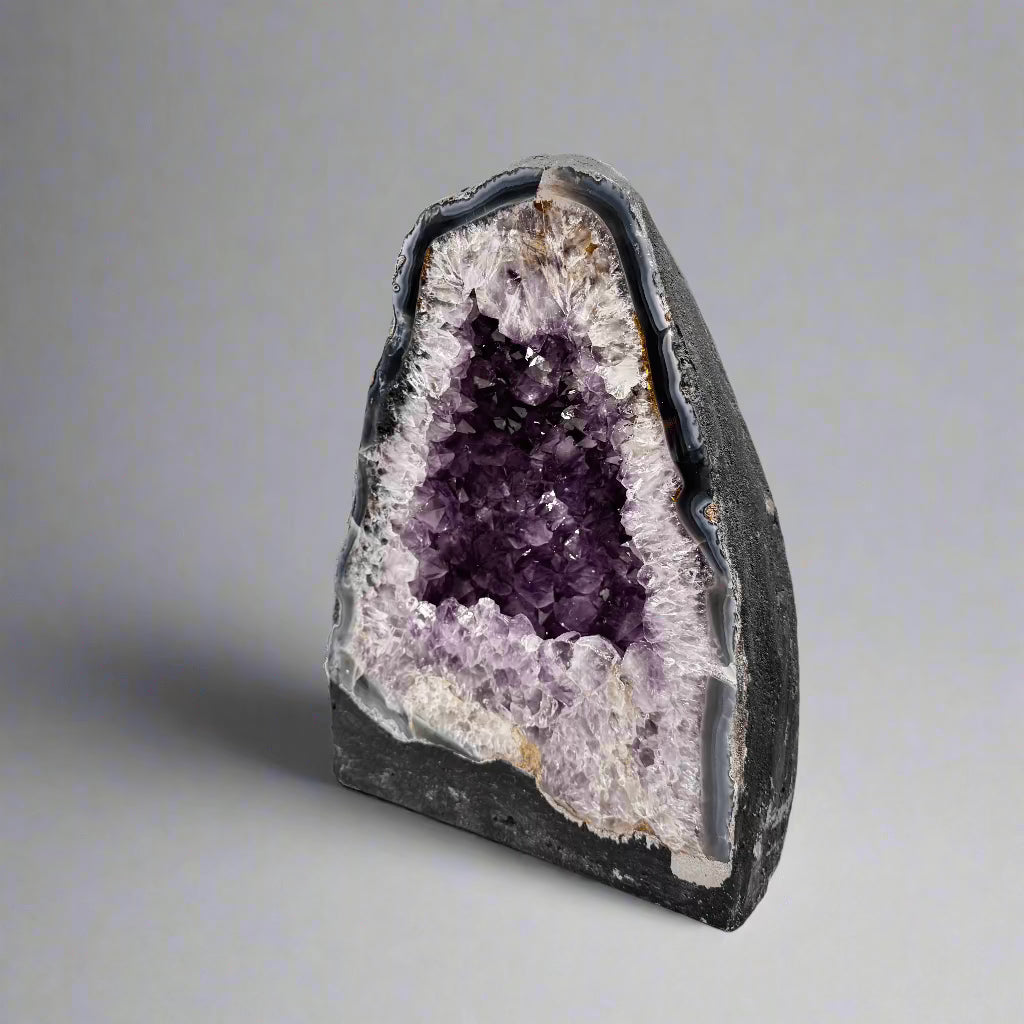 Kalifano Amethyst Amethyst Geode Cathedral from Brazil - 11" / 25 lbs BAG2800.016