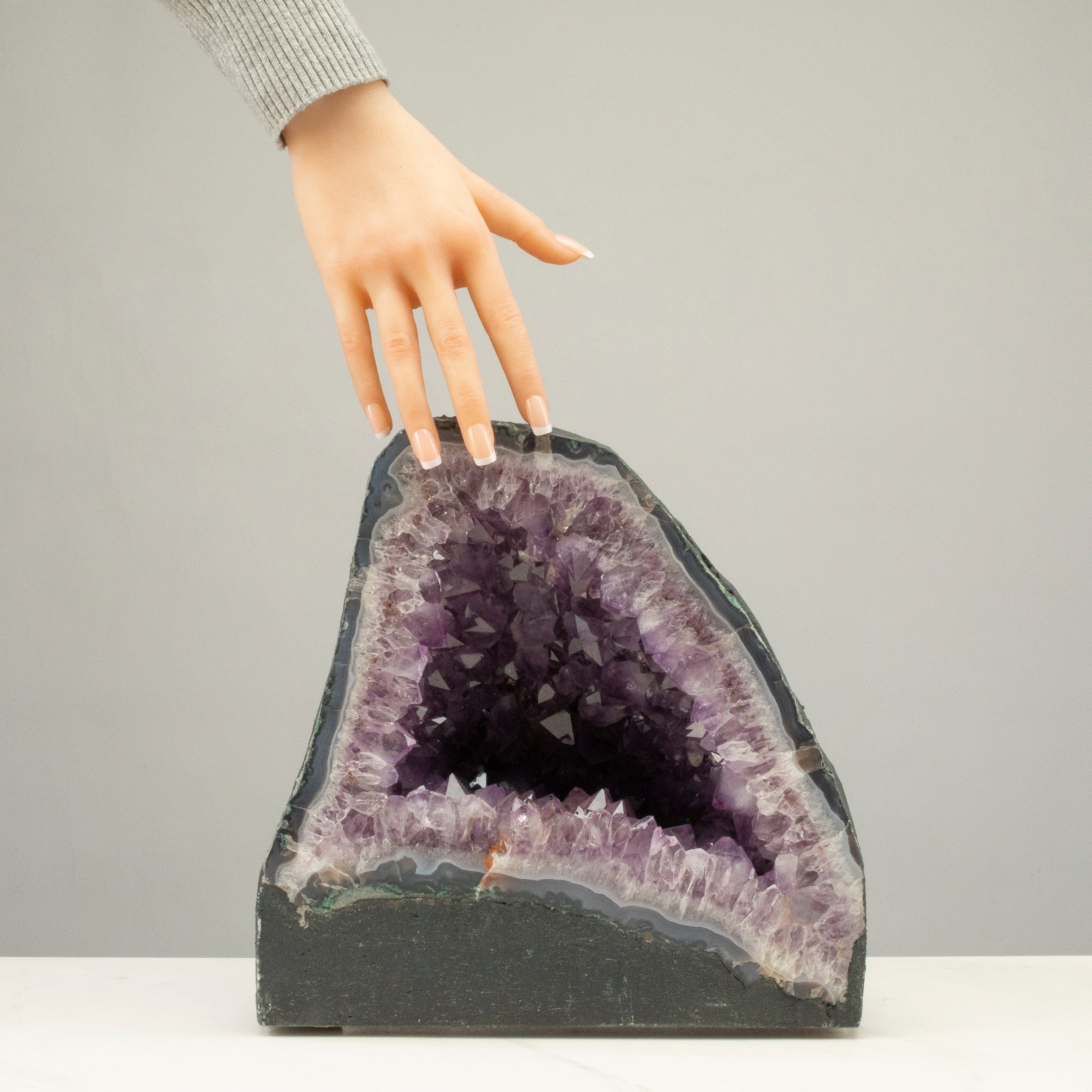 Kalifano Amethyst Amethyst Geode Cathedral from Brazil - 11" / 30 lbs BAG2600.009