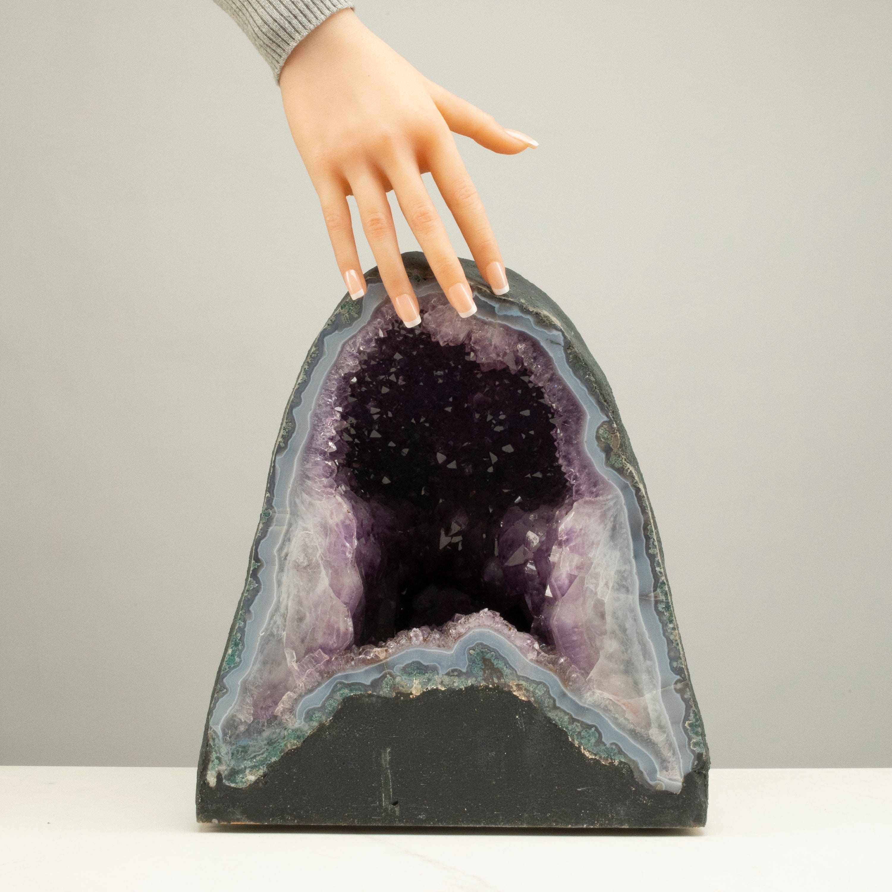 Kalifano Amethyst Amethyst Geode Cathedral from Brazil - 12" / 36 lbs BAG3200.013