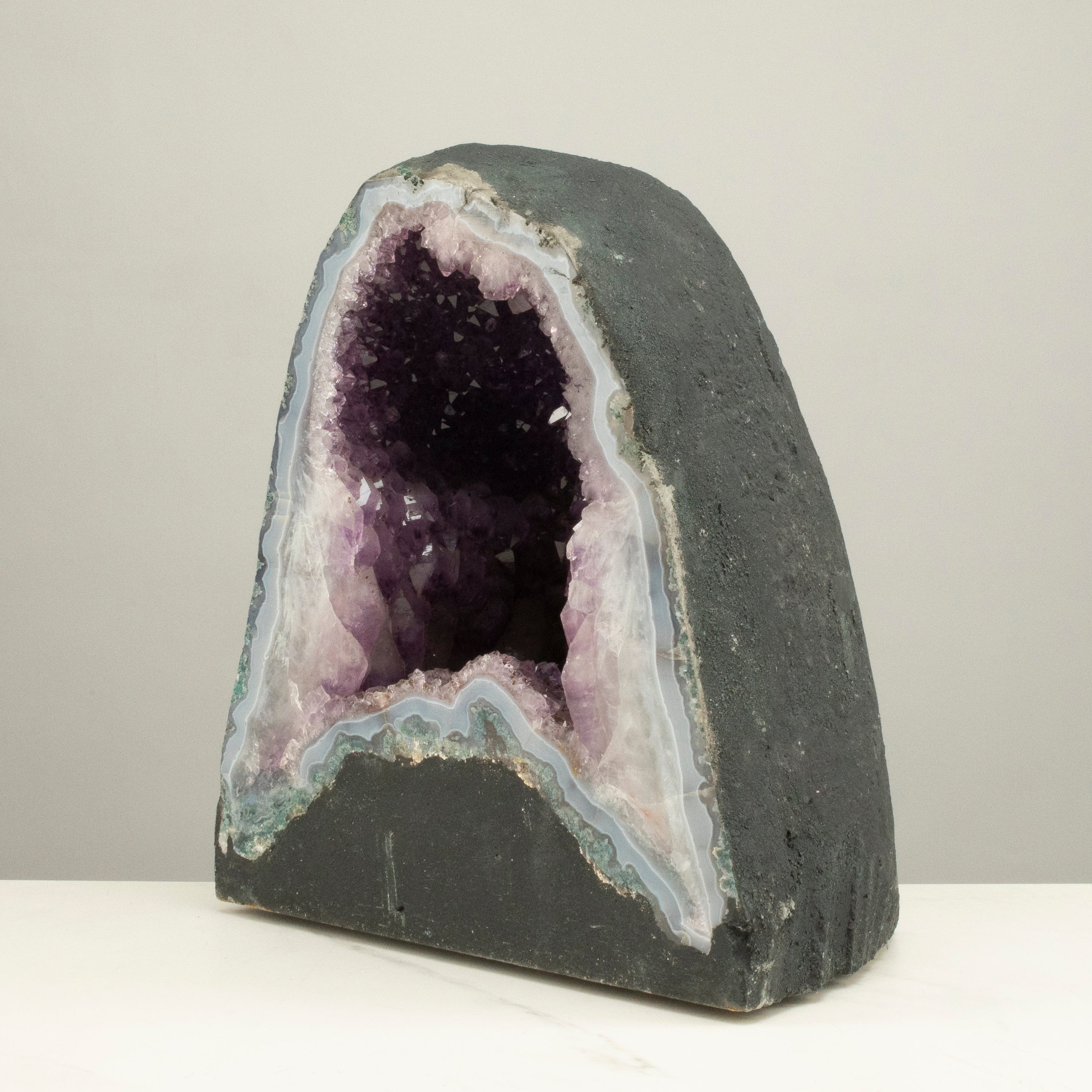 Kalifano Amethyst Amethyst Geode Cathedral from Brazil - 12" / 36 lbs BAG3200.013