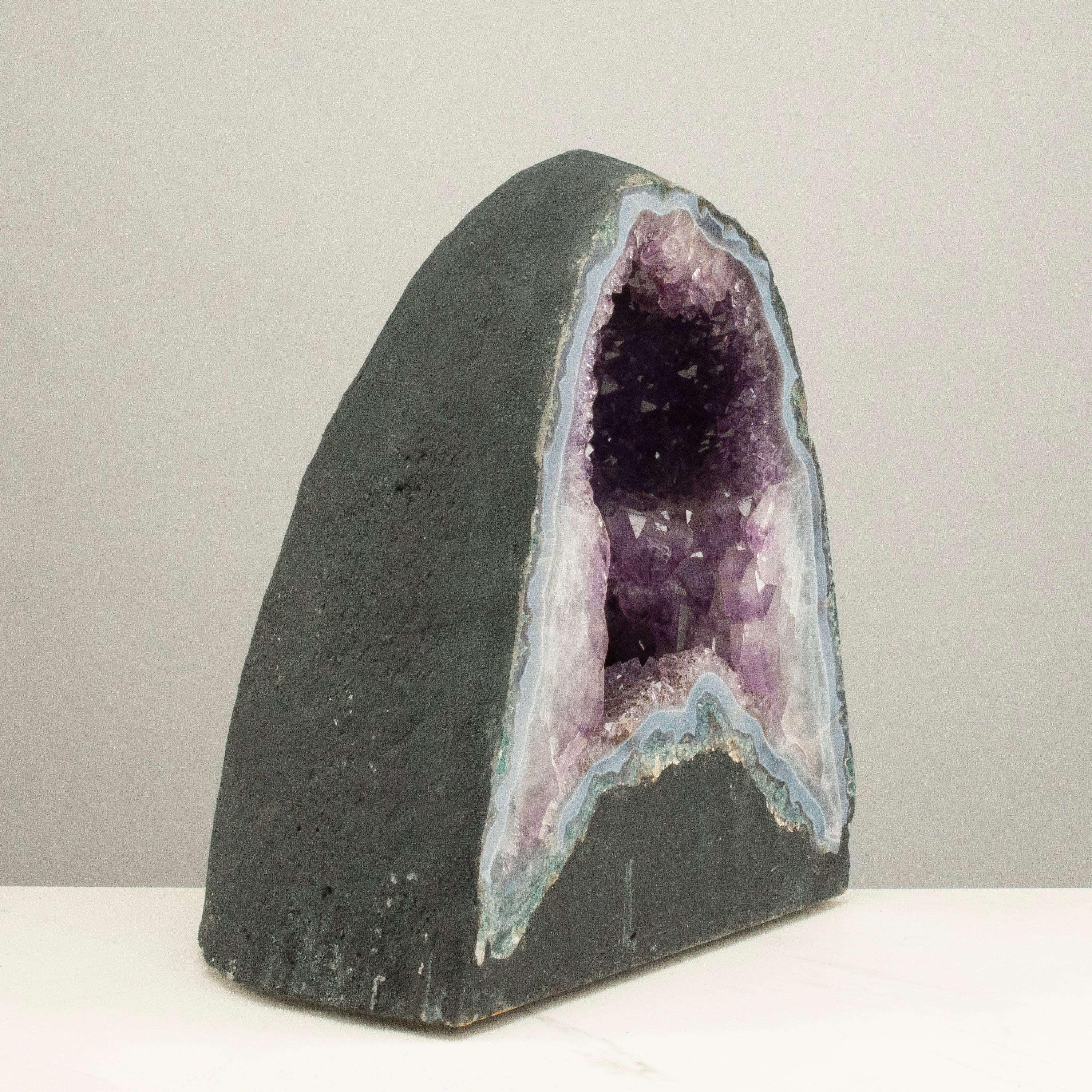 Kalifano Amethyst Amethyst Geode Cathedral from Brazil - 12" / 36 lbs BAG3200.013