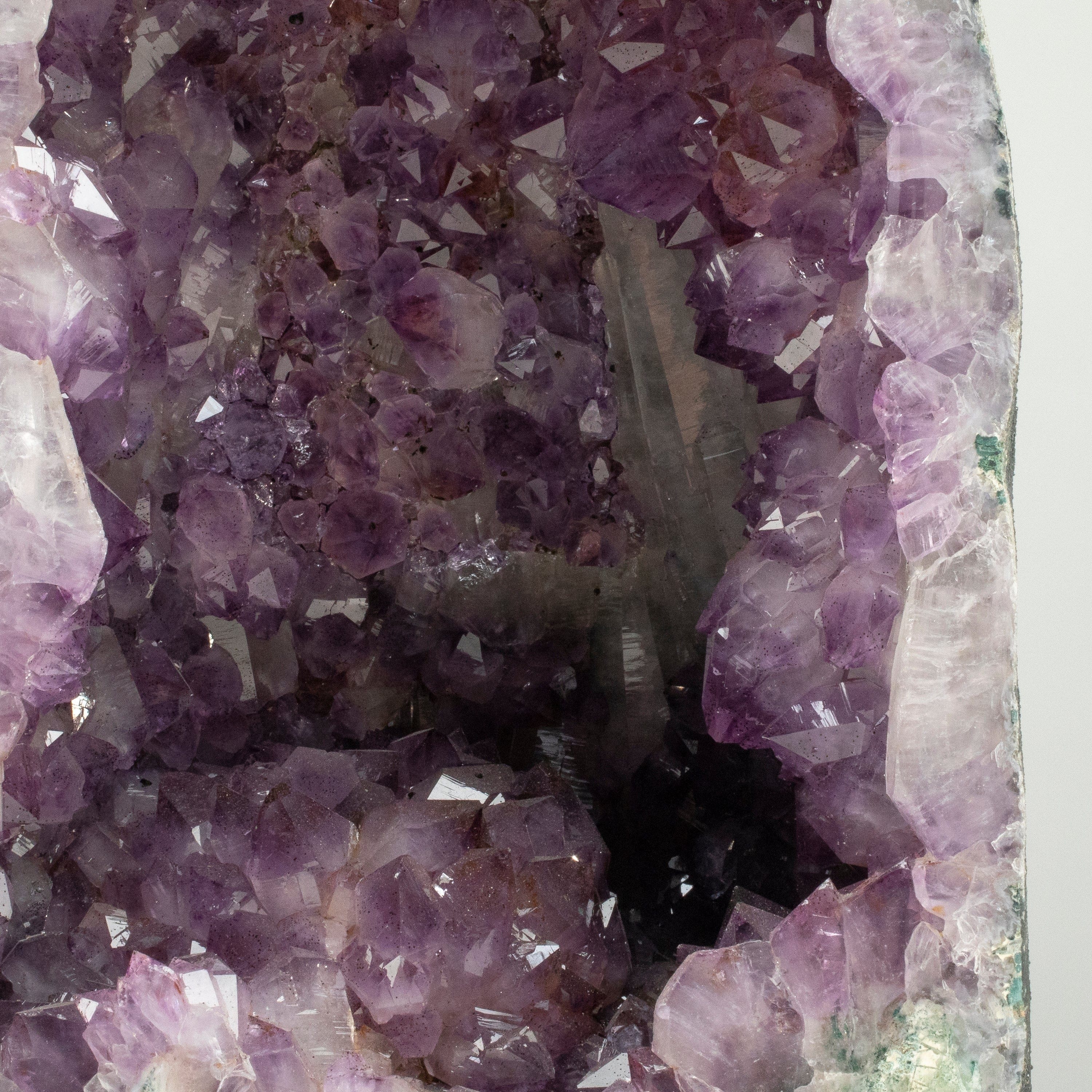 Kalifano Amethyst Amethyst Geode Cathedral from Brazil - 14" / 28 lbs BAG2600.005