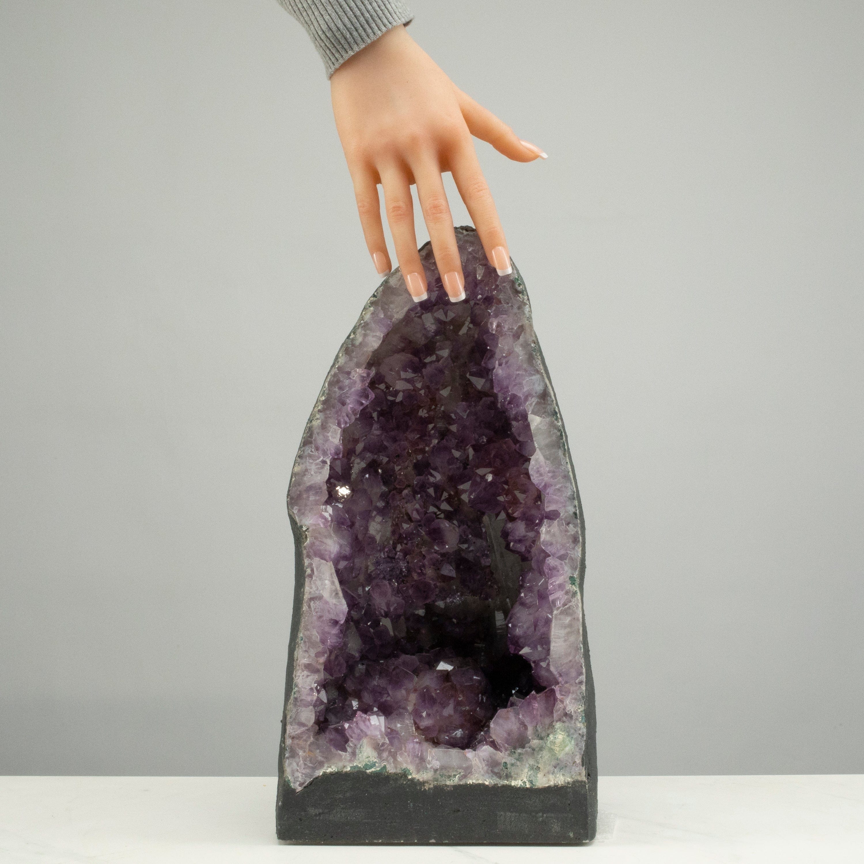 Kalifano Amethyst Amethyst Geode Cathedral from Brazil - 14" / 28 lbs BAG2600.005