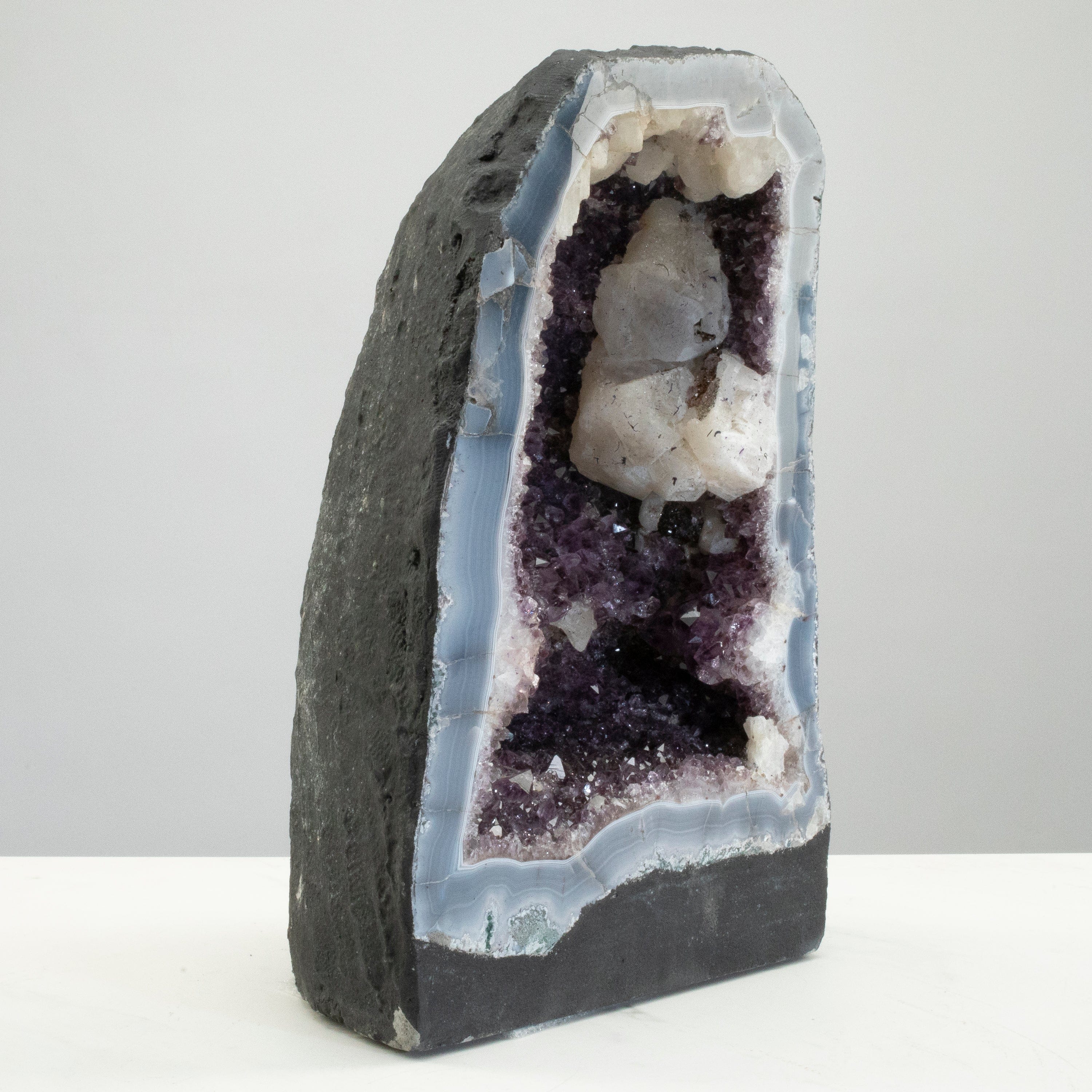 Kalifano Amethyst Amethyst Geode Cathedral from Brazil - 14" / 31.7lbs BAG5000.004