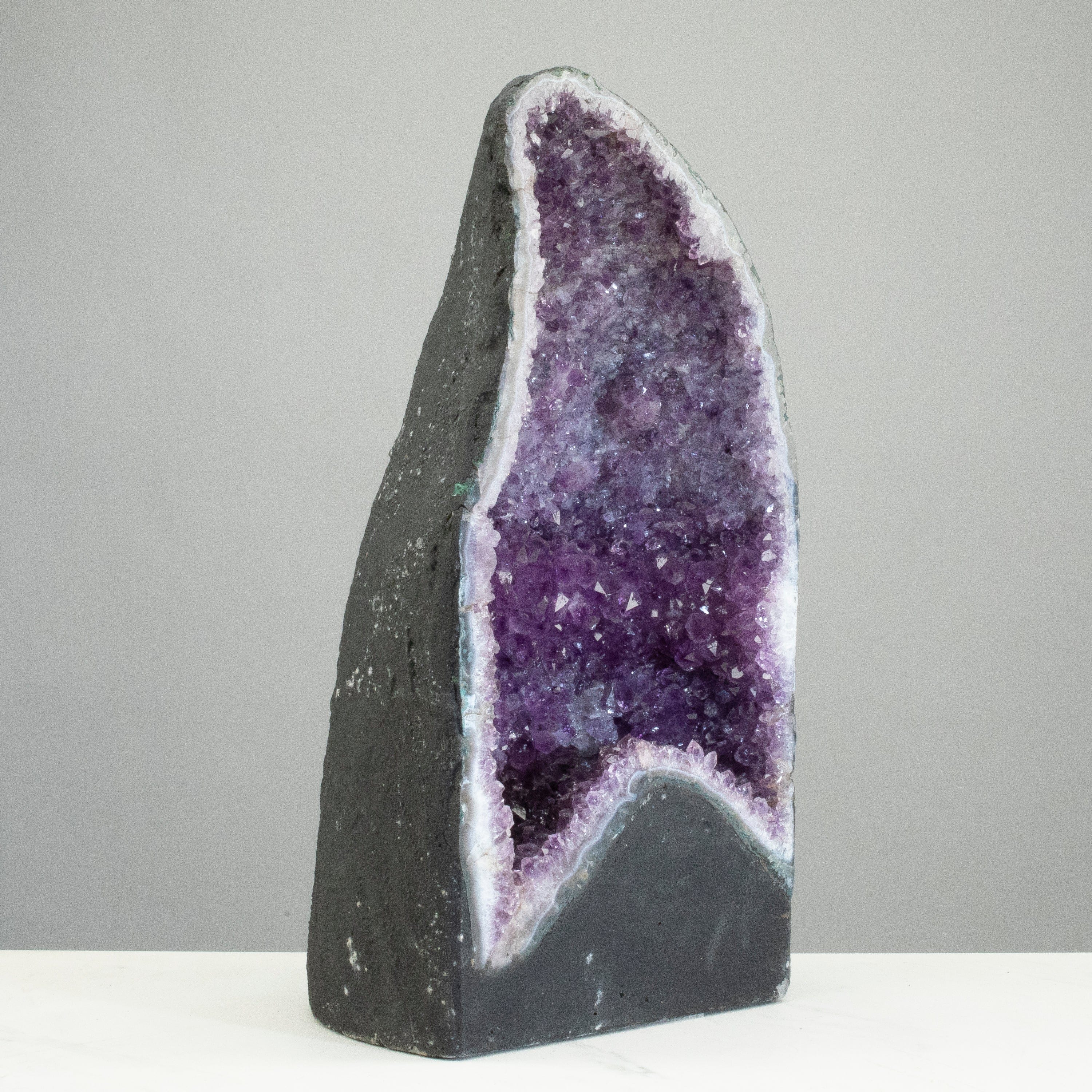 Kalifano Amethyst Amethyst Geode Cathedral from Brazil - 17" / 33lbs BAG5200.005