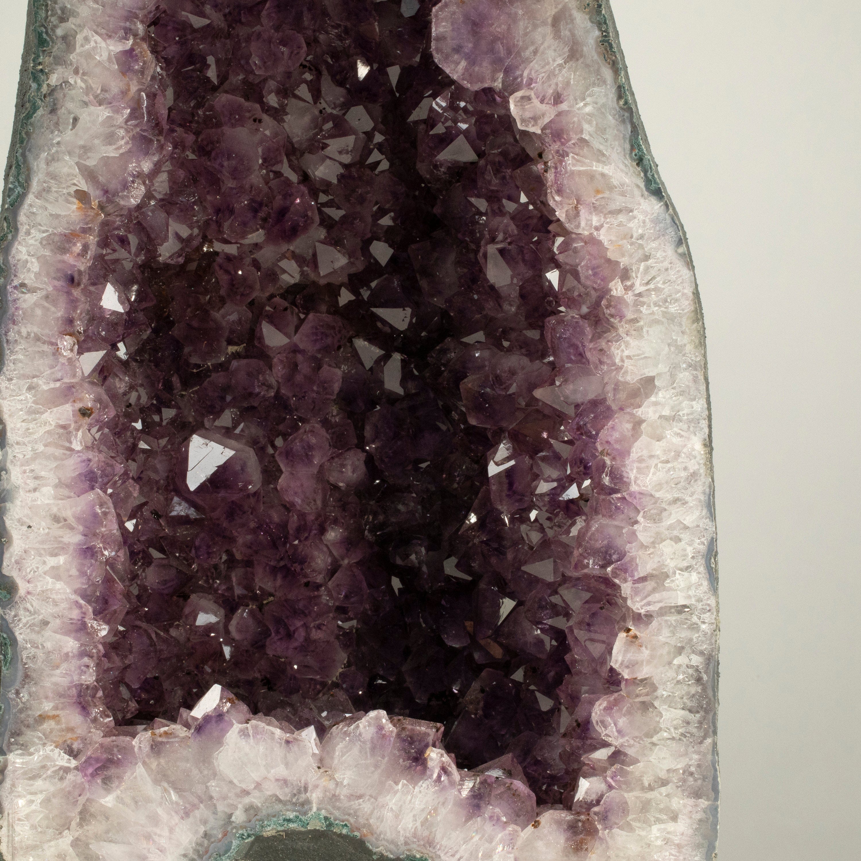 Kalifano Amethyst Amethyst Geode Cathedral from Brazil - 19" / 51 lbs BAG5000.007