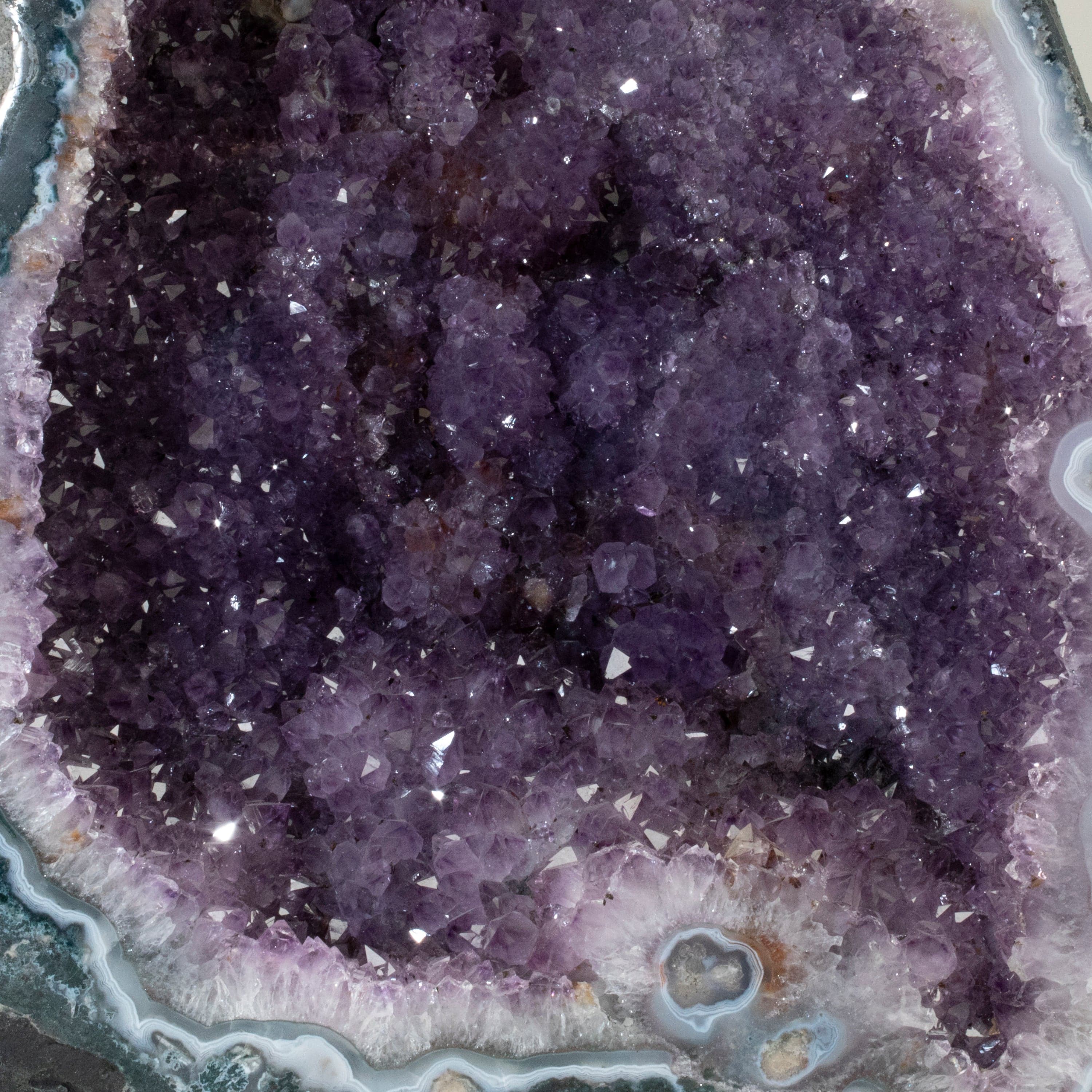 Kalifano Amethyst Amethyst Geode Cathedral from Brazil - 21" / 75 lbs BAG78000.008