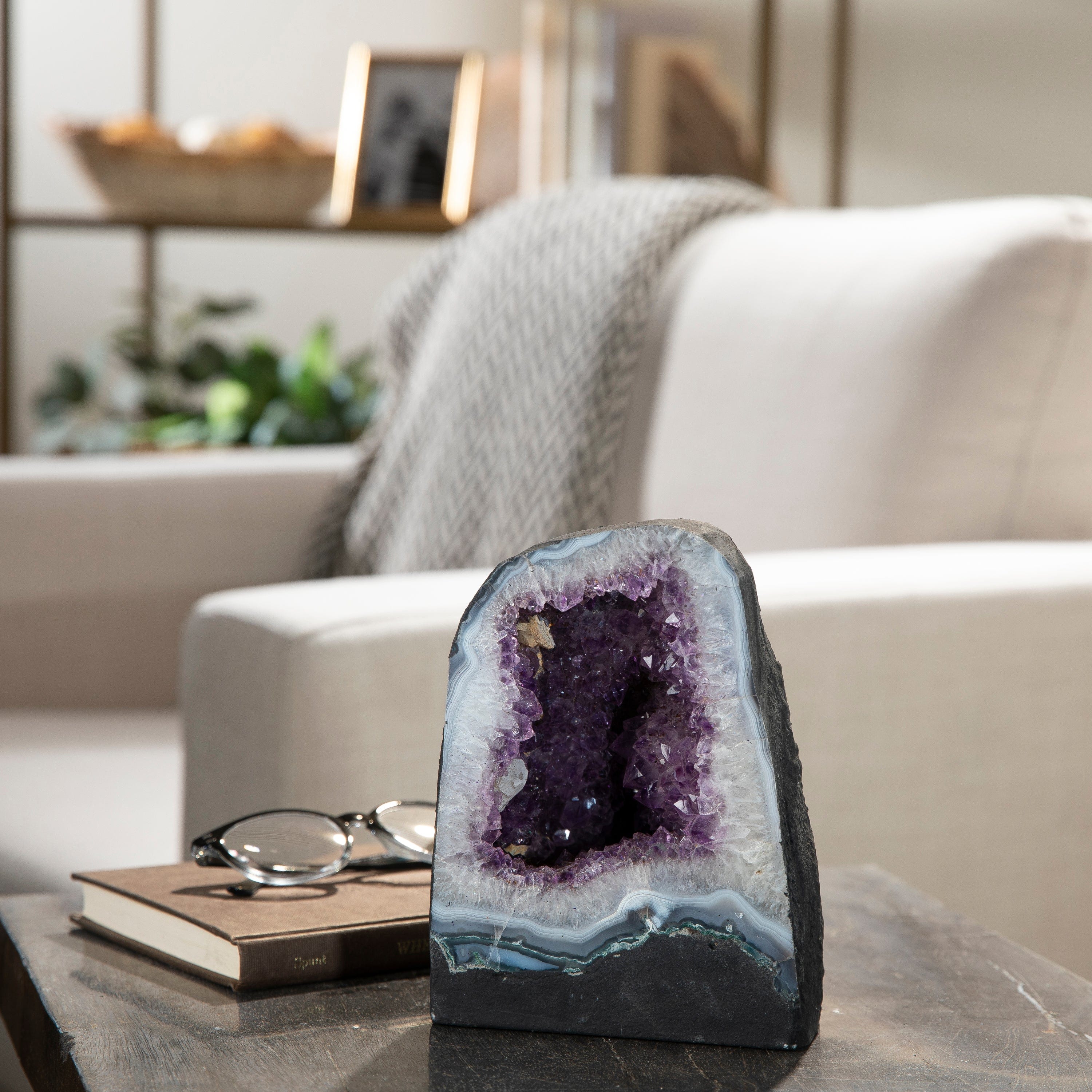 Kalifano Amethyst Amethyst Geode Cathedral from Brazil - 7" / 7.9lbs BAG1000.013