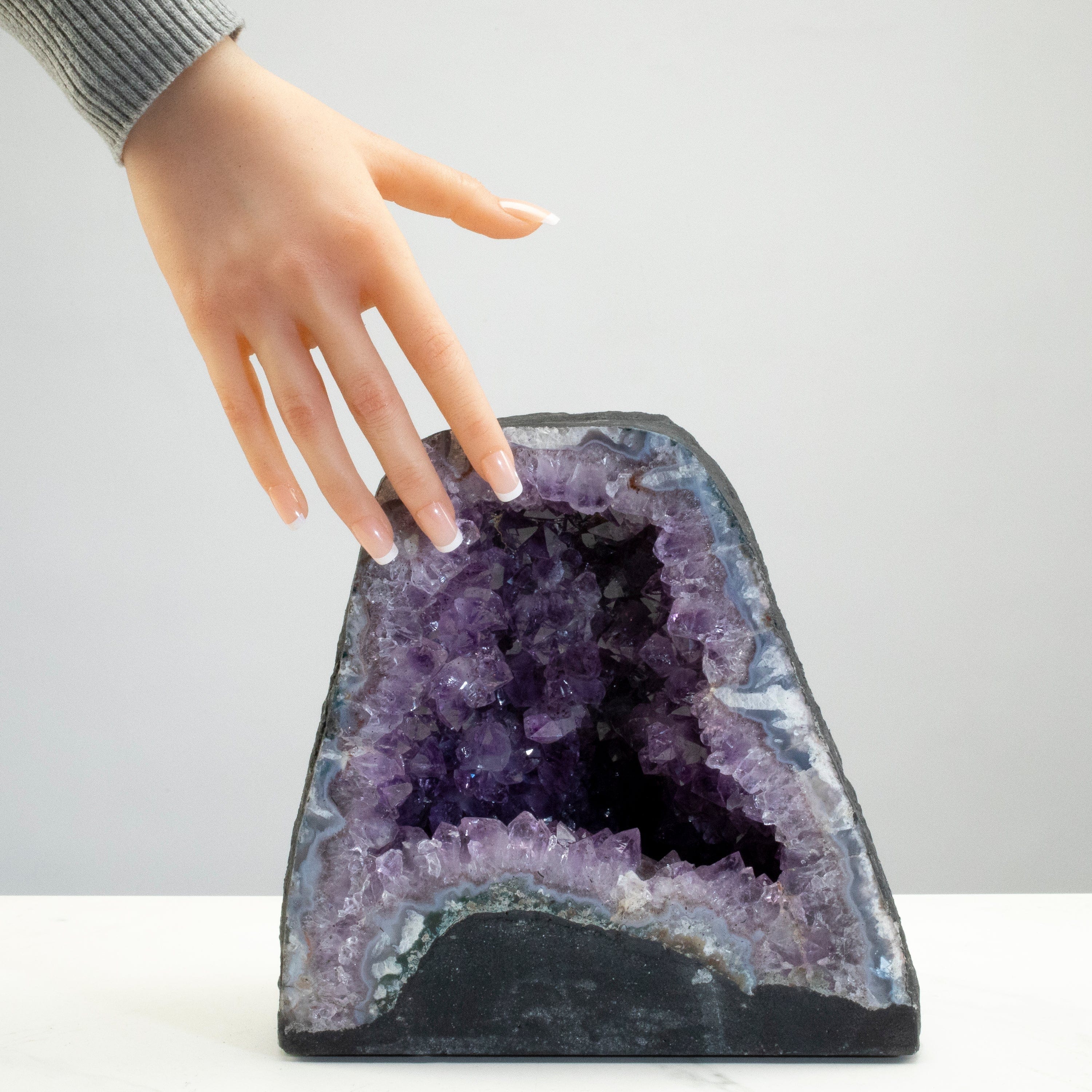 Kalifano Amethyst Amethyst Geode Cathedral from Brazil - 8" / 14.1lbs BAG1800.007