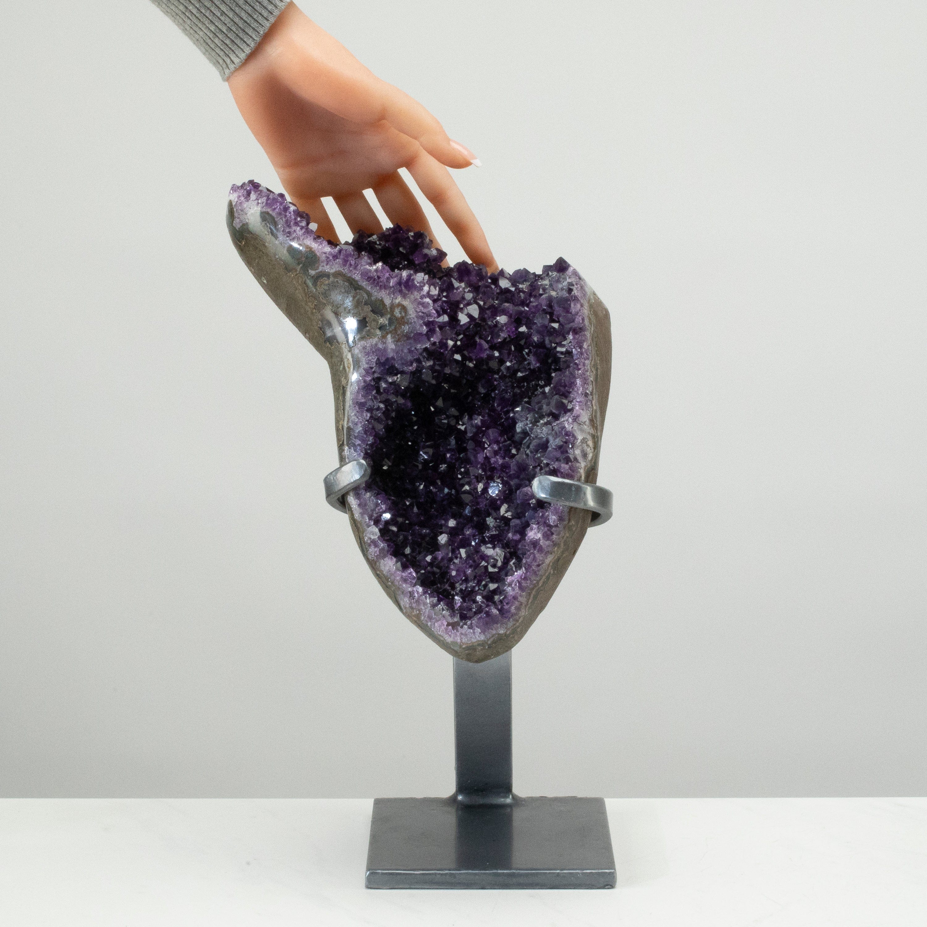 Kalifano Amethyst Uruguayan Amethyst Geode on Custom Stand - 13.5" / 13 lbs UAG6000.010