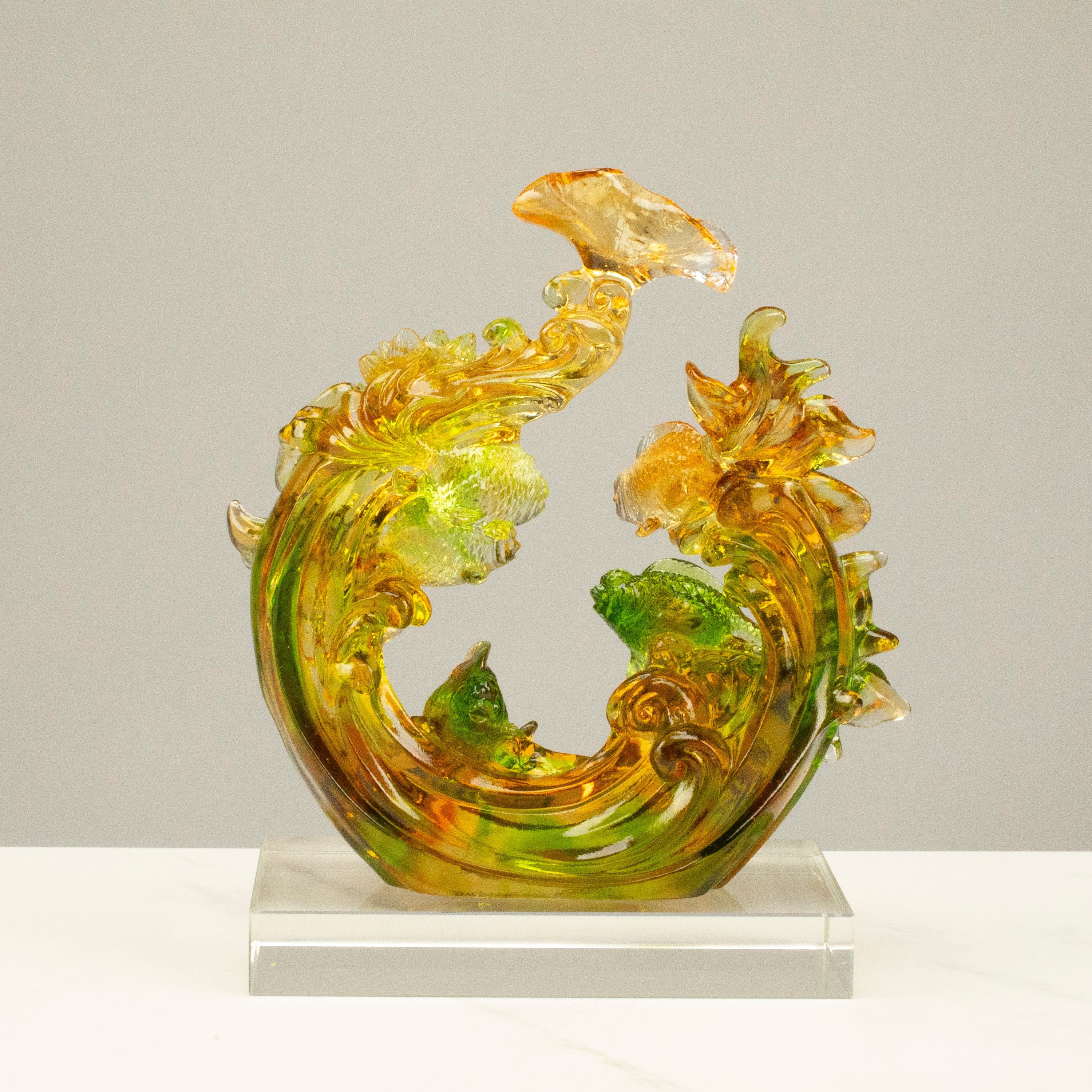 Kalifano Crystal Carving Glorious Fish Stream Crystal Carving with Detachable Base - A Symbol of Abundance and Prosperity CR320-GF
