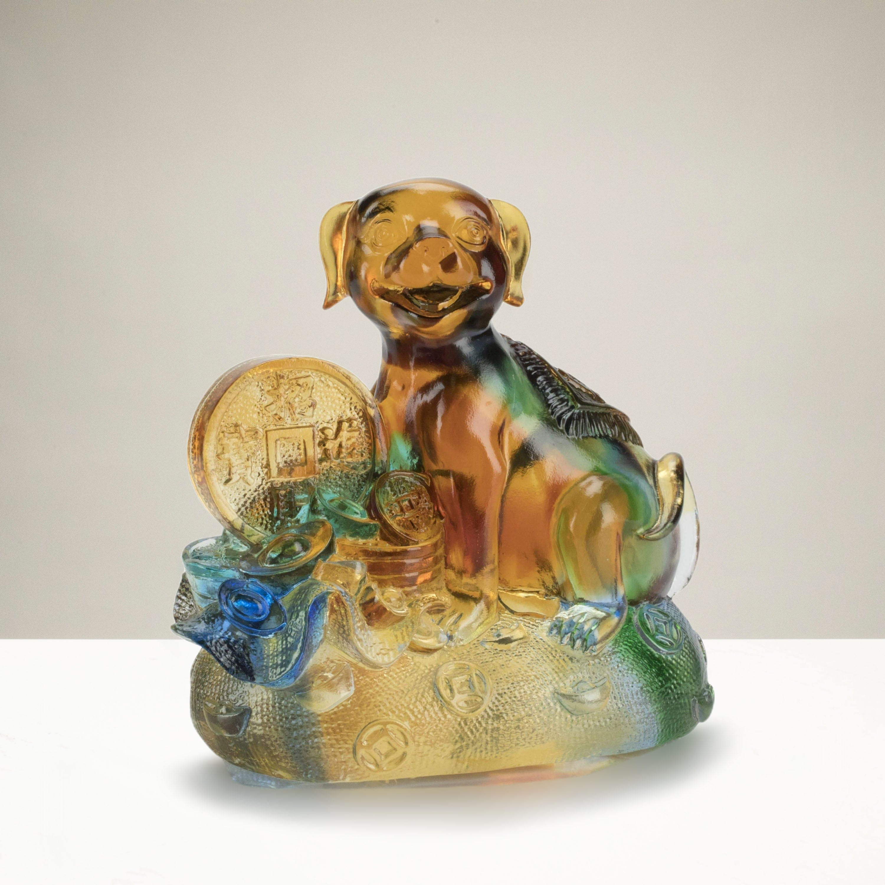 Kalifano Crystal Carving Lucky dog with Coin Glass Carving Art CRYSTAL.187