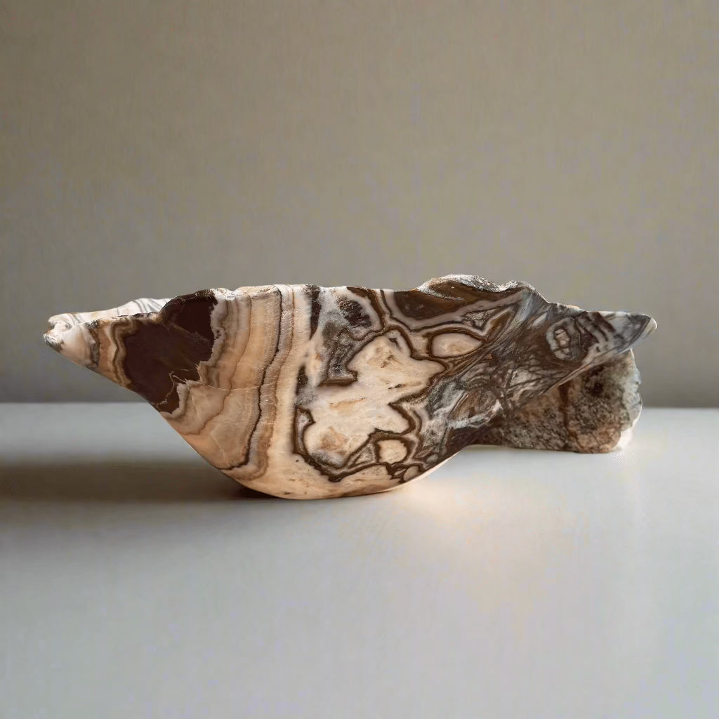 KALIFANO Gemstone Bowls Dragon Serpentine & Fluorite Freeform Bowl Masterpiece BFL26000.001