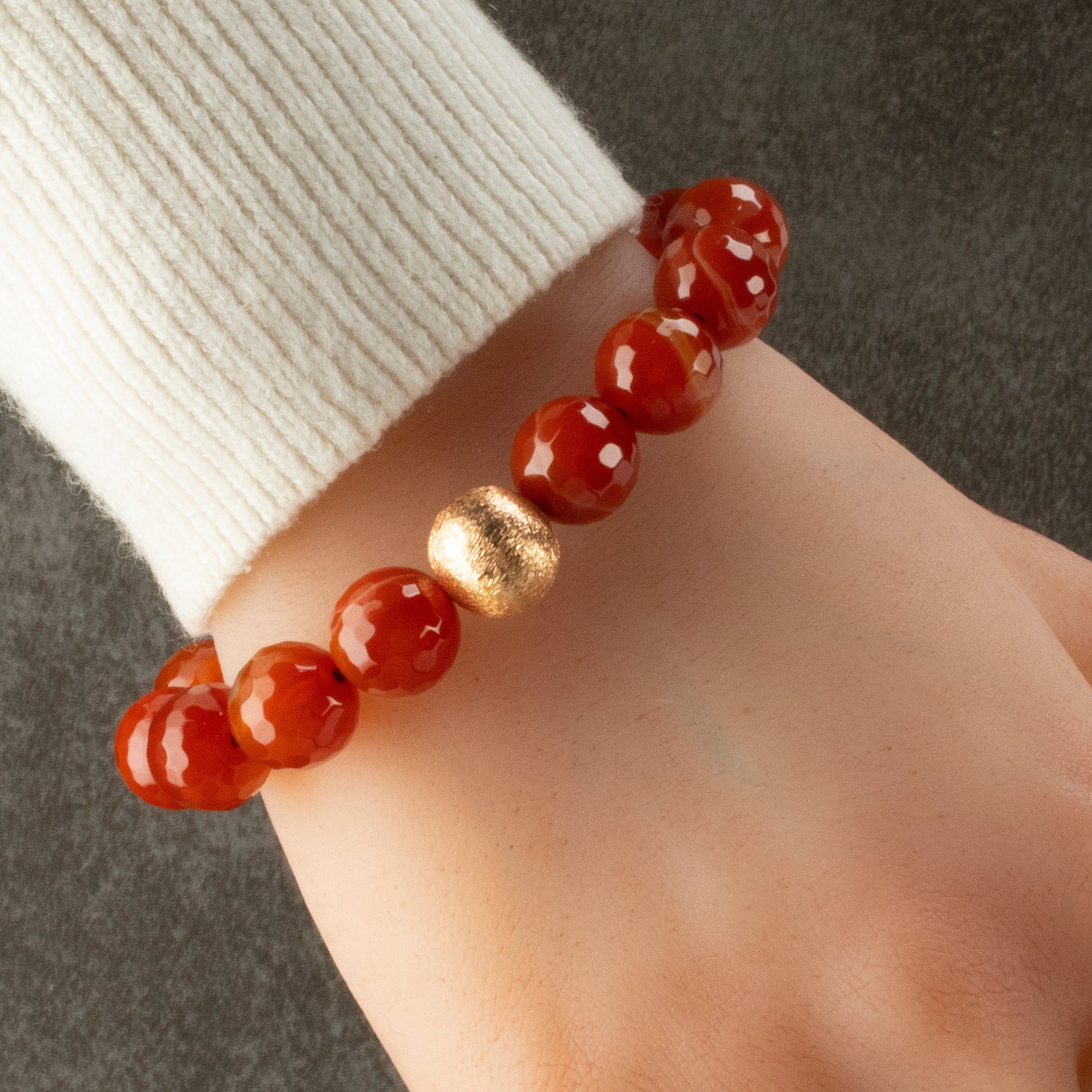 Kalifano Gemstone Bracelets Faceted Carnelian 12mm Gemstone Elastic Bracelet with Matte Gold Accent Bead WHITE-BGP-063