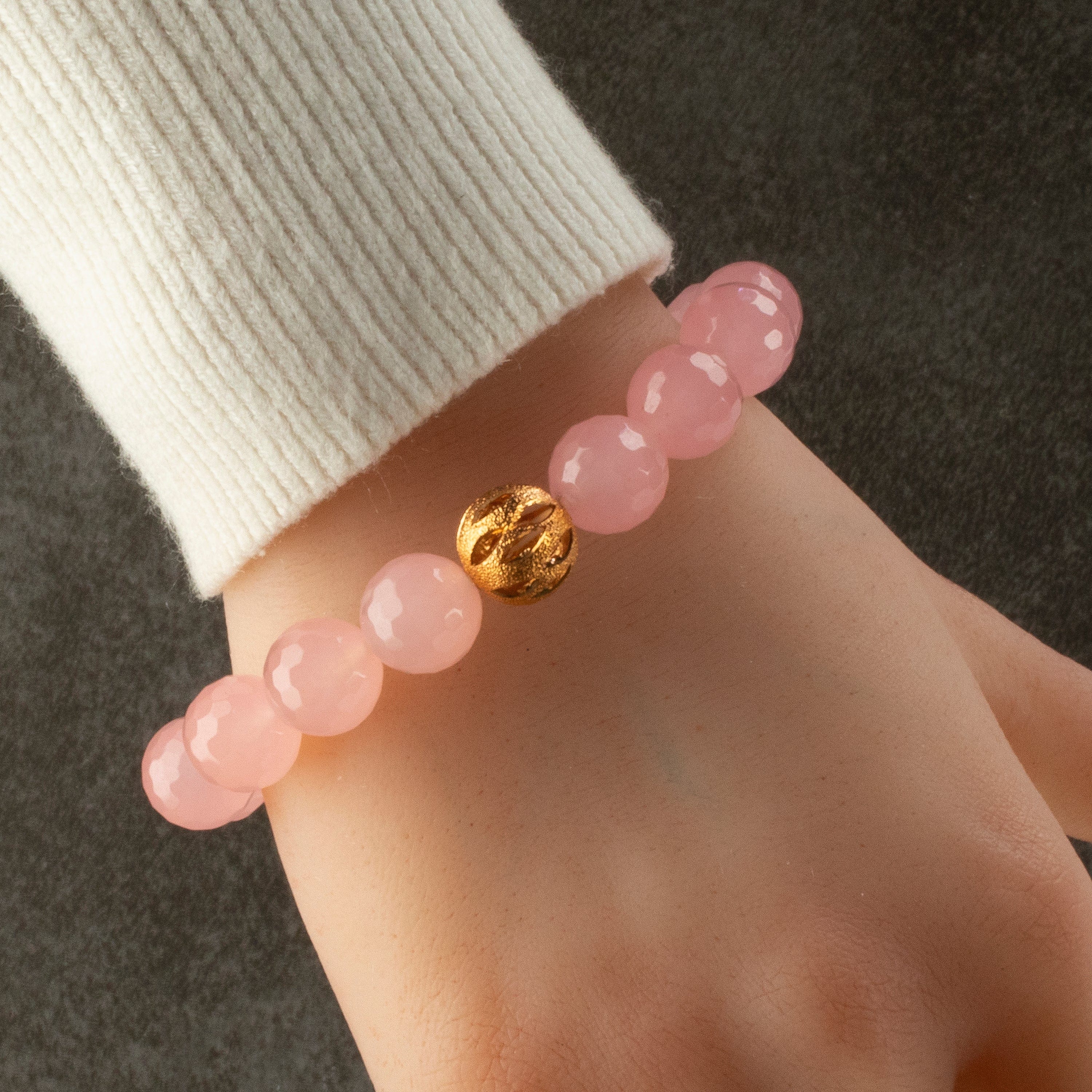 Kalifano Gemstone Bracelets Faceted Rose Quartz 12mm Gemstone Bead Elastic Bracelet with Gold Accent Bead GOLD-BGP-085