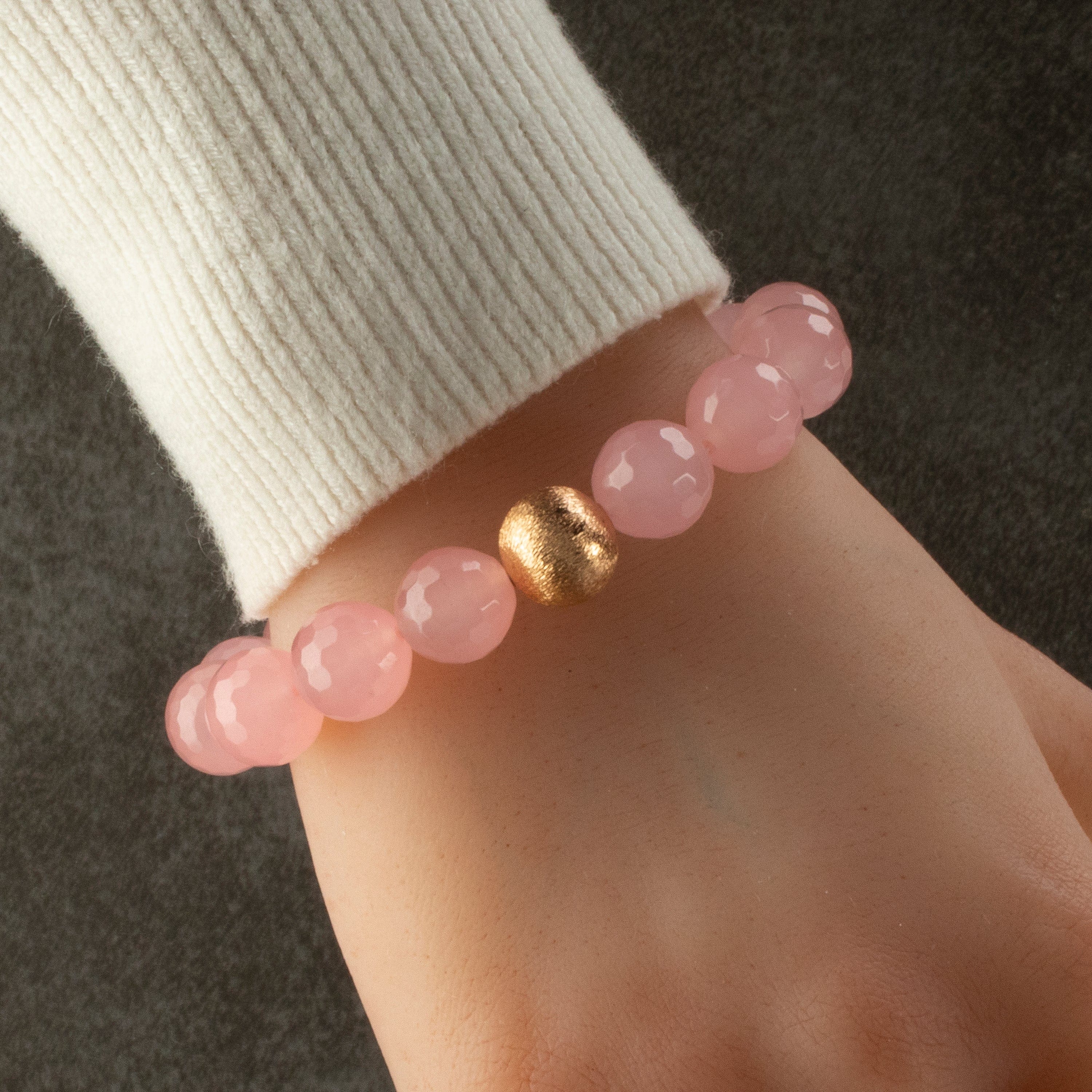 Kalifano Gemstone Bracelets Faceted Rose Quartz 12mm Gemstone Bead Elastic Bracelet with Matte Gold Accent Bead GOLD-BGP-089