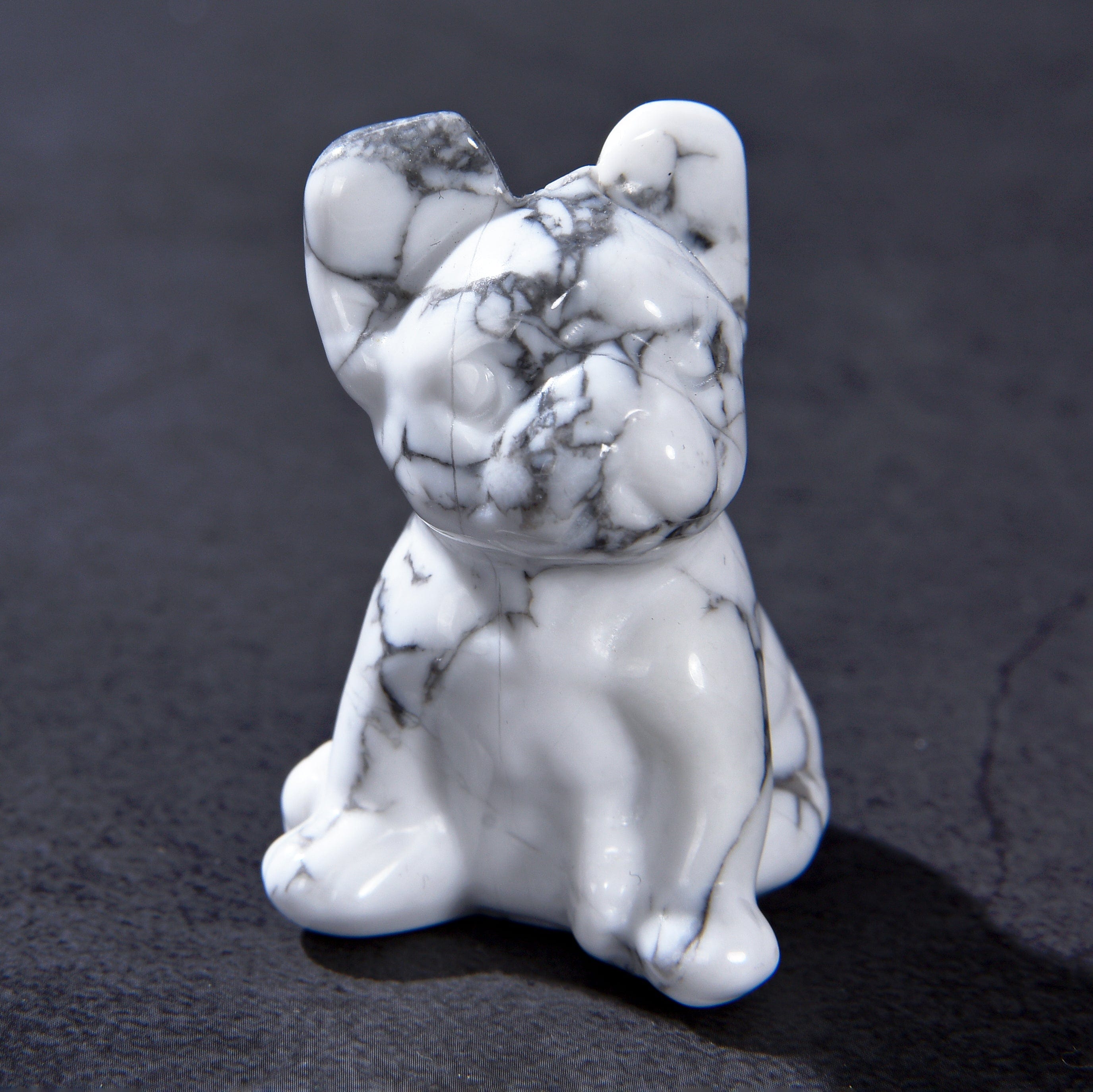 KALIFANO Gemstone Carvings 1.5" Howlite Bulldog Natural Gemstone Carving CV11-BD-HT