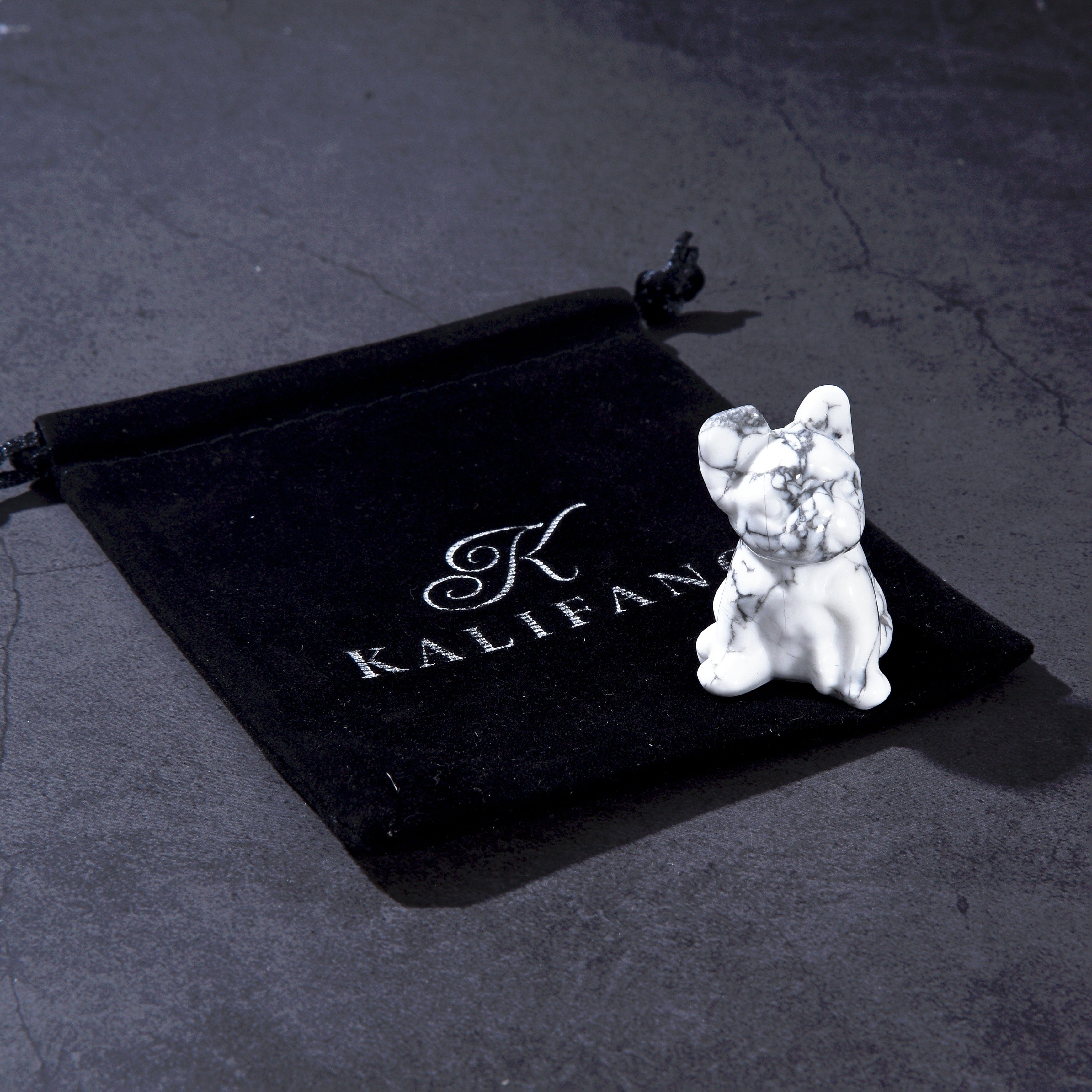 KALIFANO Gemstone Carvings 1.5" Howlite Bulldog Natural Gemstone Carving CV11-BD-HT