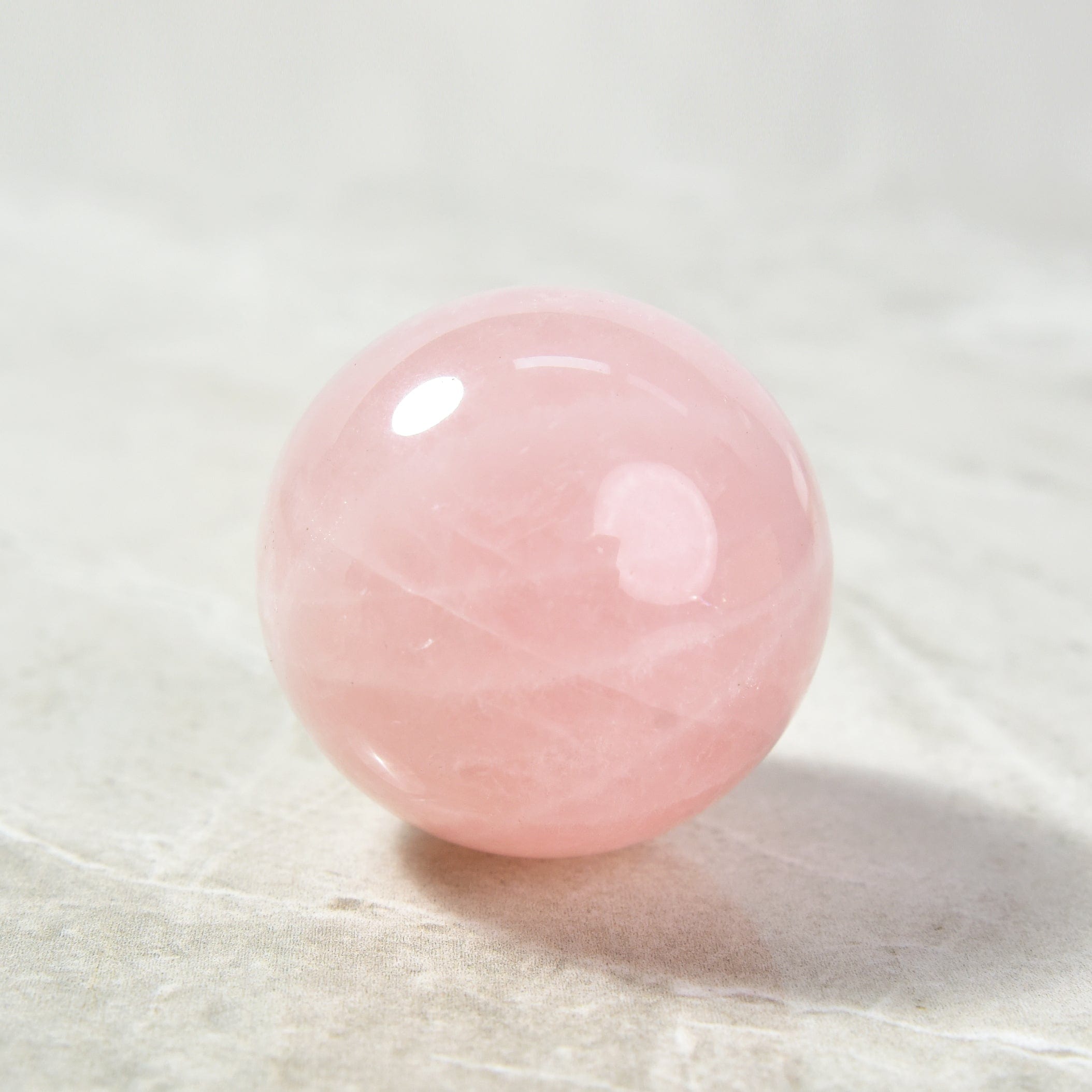 KALIFANO Gemstone Carvings 1.6" Rose Quartz Sphere Natural Gemstone Carving CV15-SP-RQ
