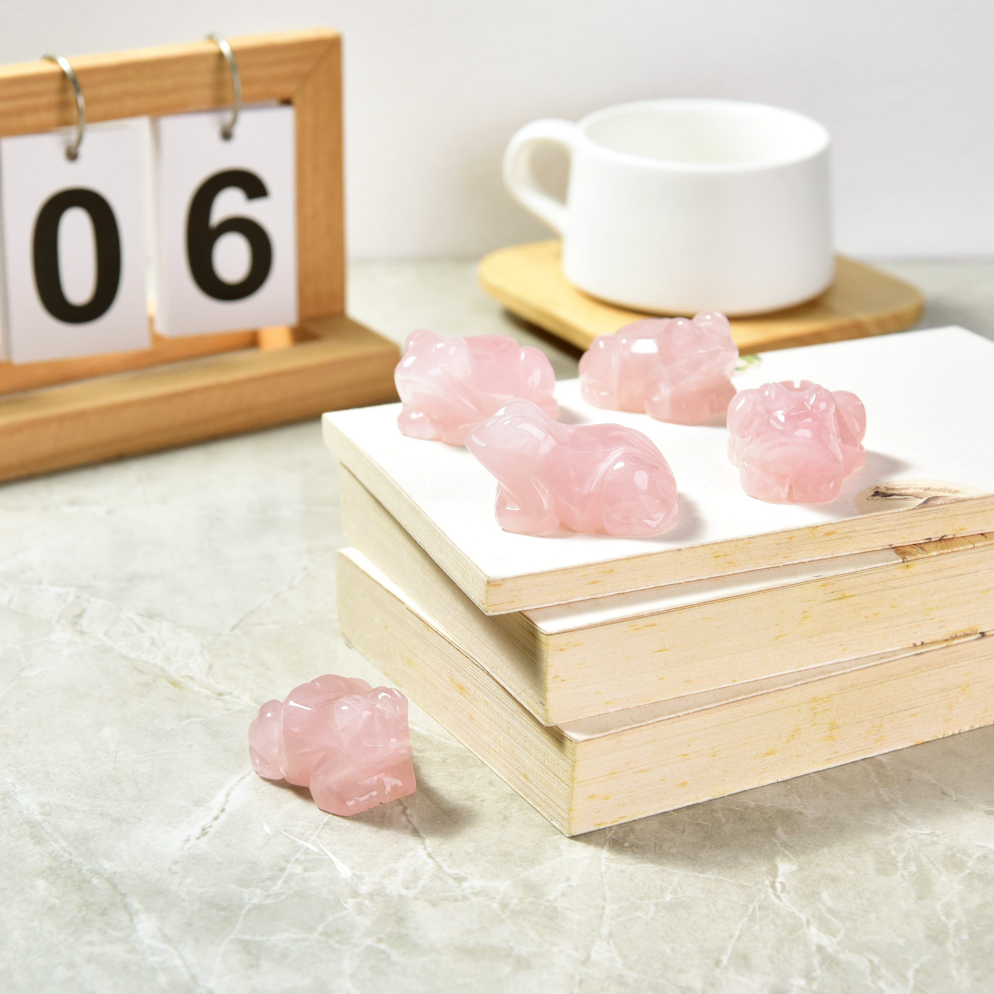 KALIFANO Gemstone Carvings 2" Rose Quartz Frog Natural Gemstone Carving CV13-F-RQ