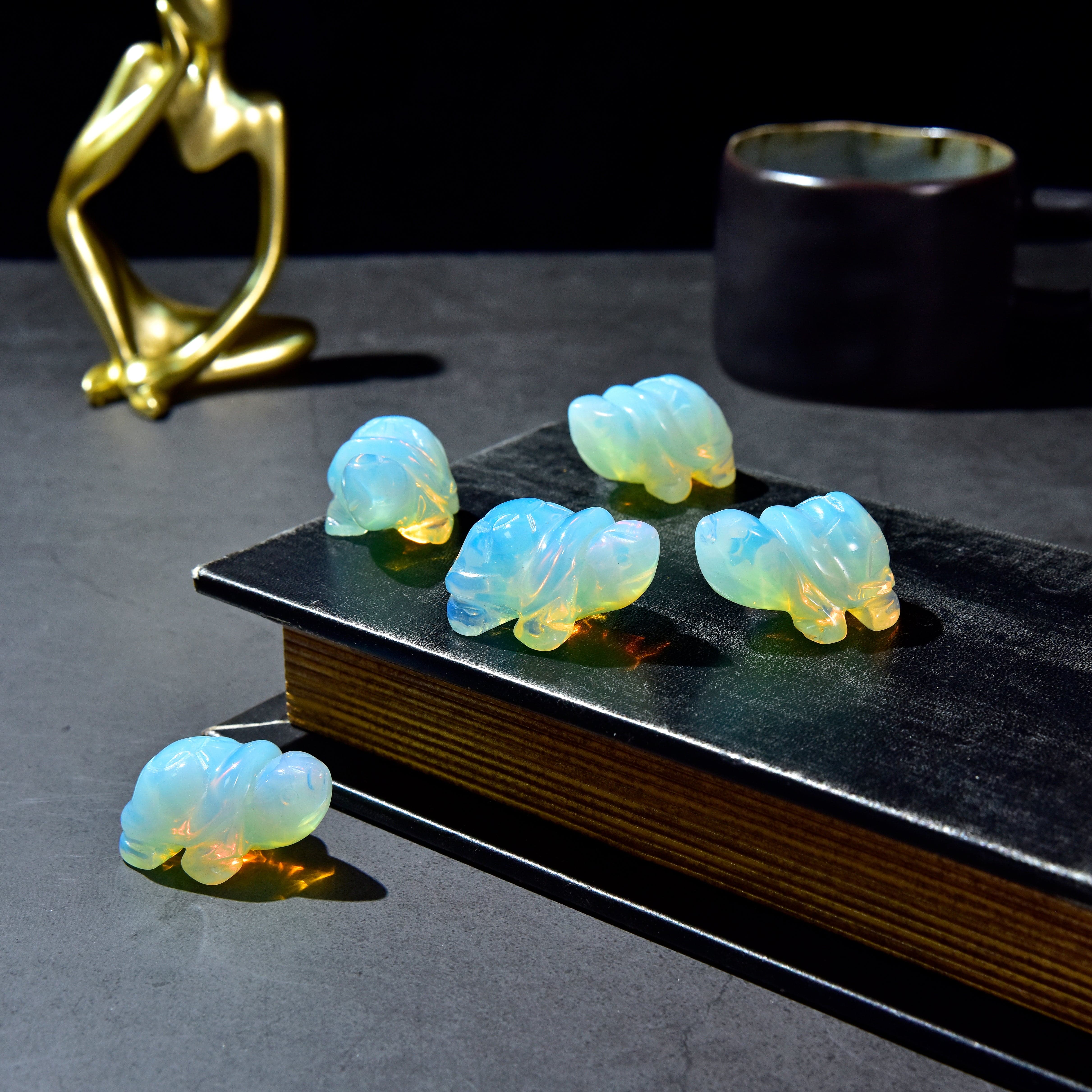 Kalifano Gemstone Carvings Moonstone Turtle 1.5'' Gemstone Carving CV13-T-MS