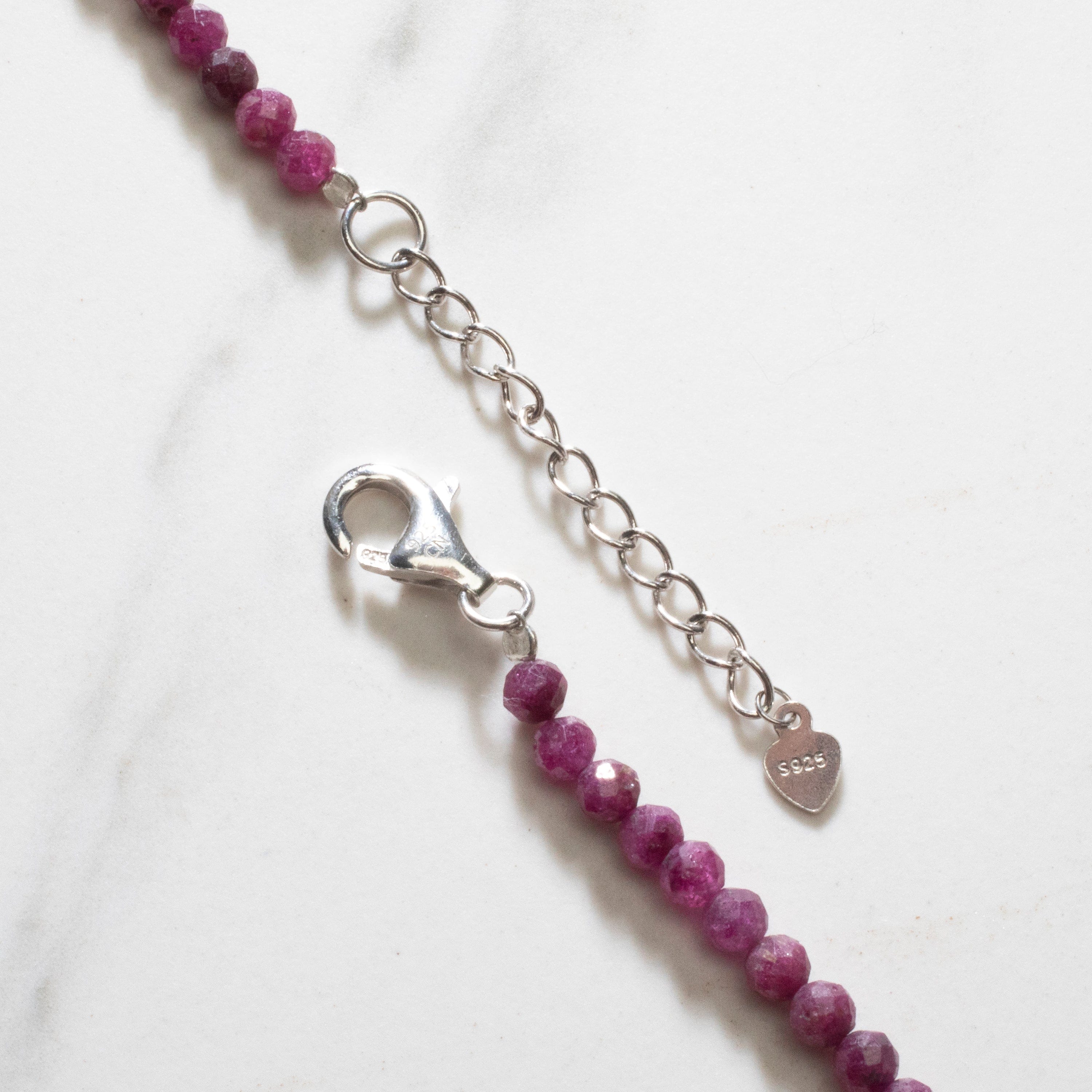 KALIFANO Jewelry 4mm Faceted Ruby Bead Necklace with 5 Pearls with 925 Silver Clasp 4MRB