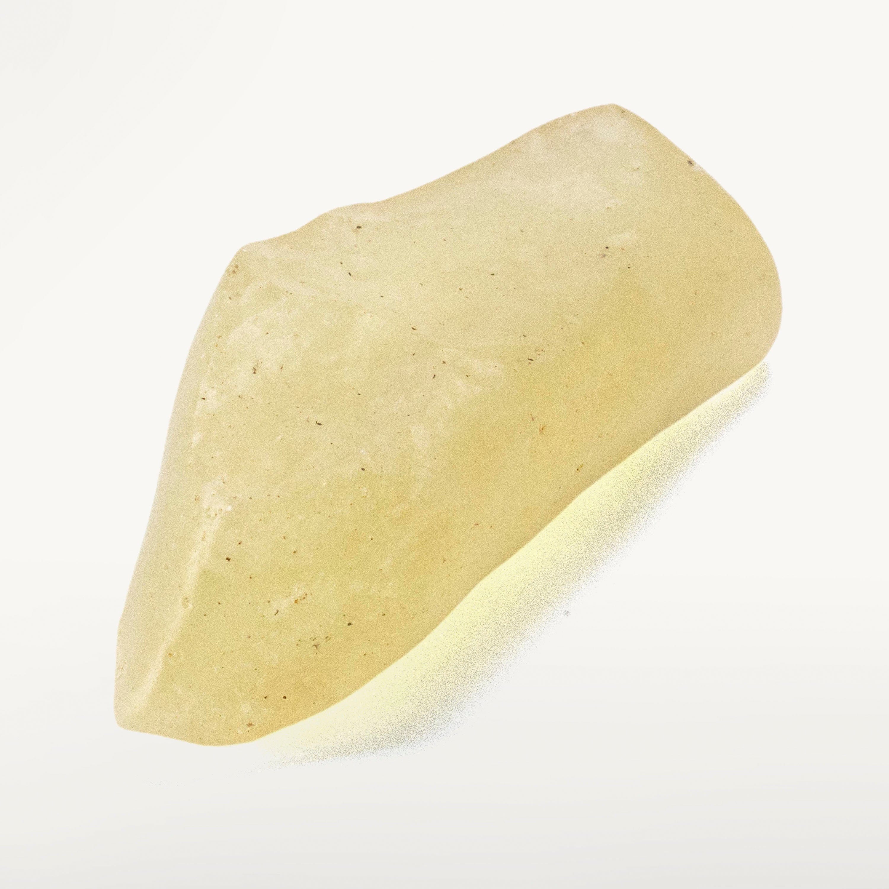 Kalifano Libyan Desert Glass Libyan Desert Glass Tektite - 22 g LG600.015