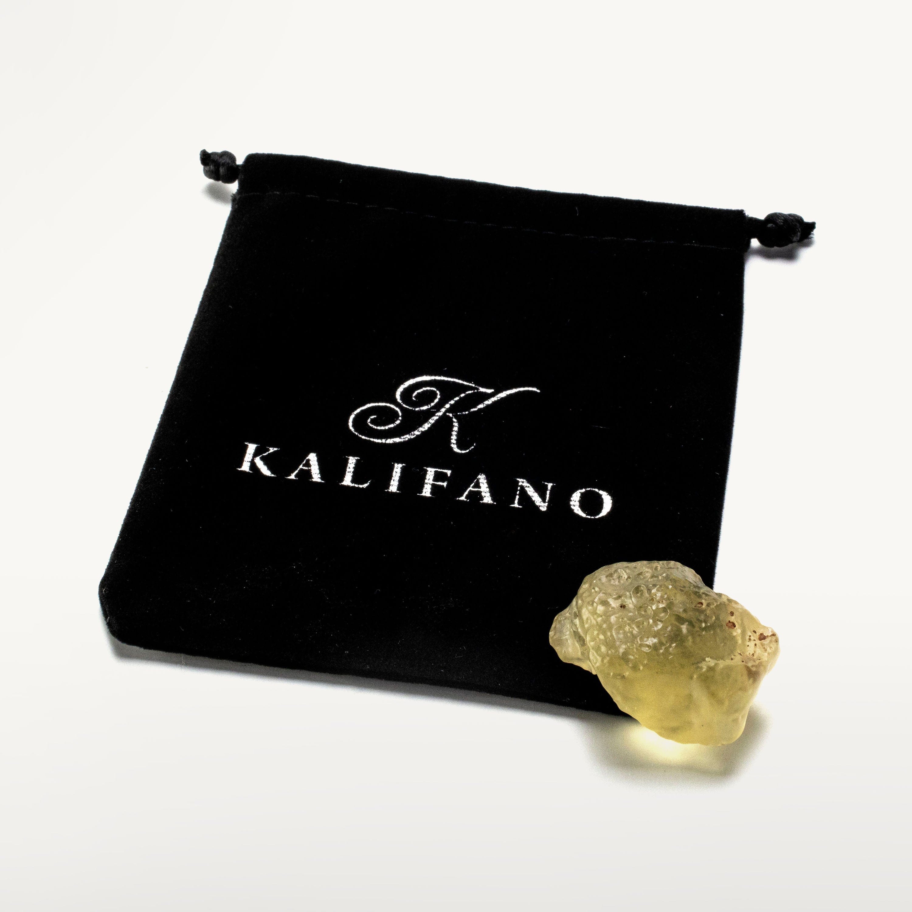 Kalifano Libyan Desert Glass Libyan Desert Glass Tektite - 23 g LG650.002