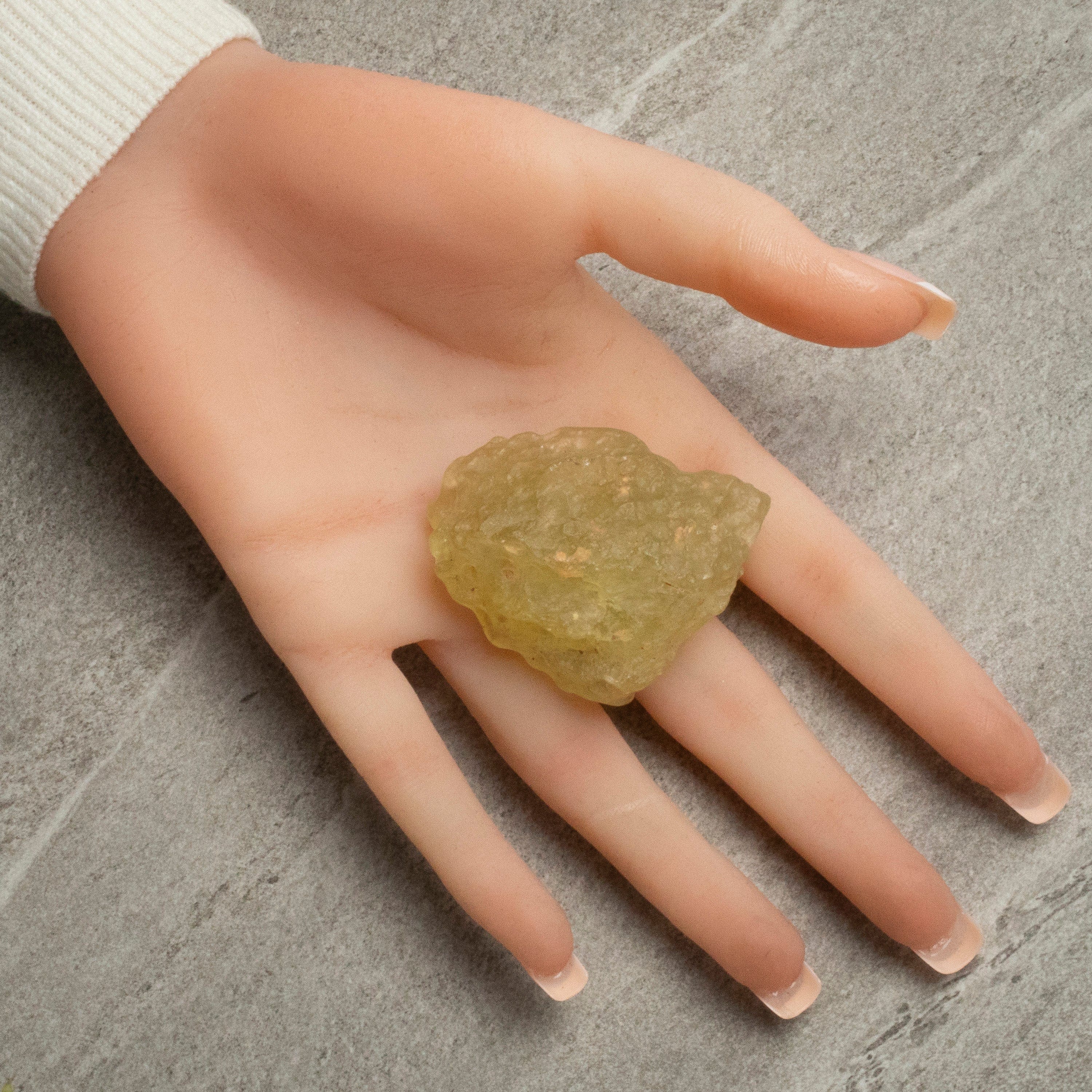 Kalifano Libyan Desert Glass Libyan Desert Glass Tektite - 49 g LG1000.004