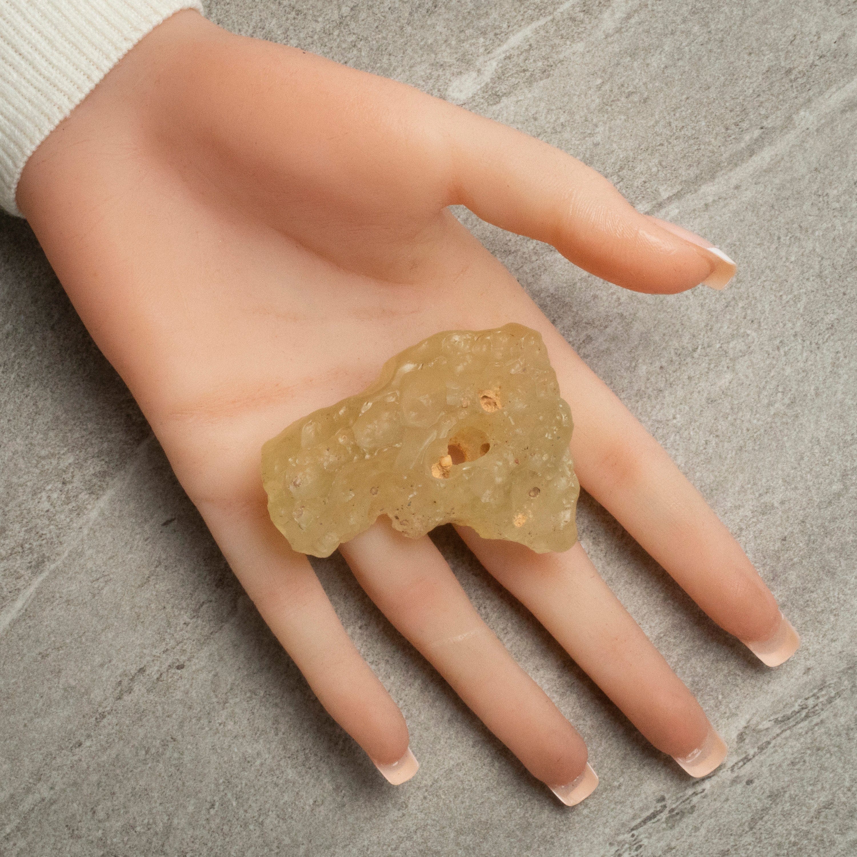 Kalifano Libyan Desert Glass Libyan Desert Glass Tektite - 59 g LG1200.003