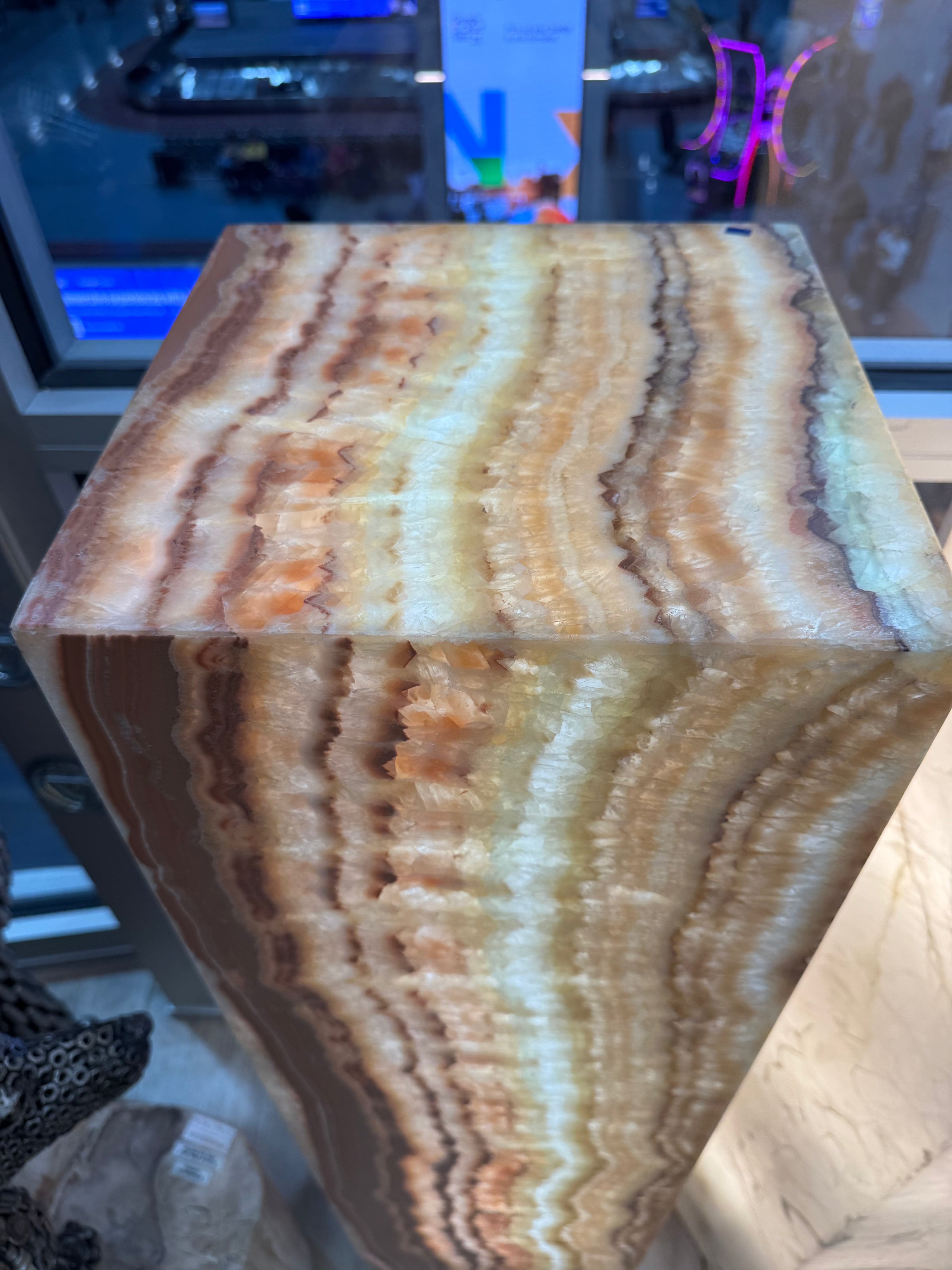 Kalifano Light Towers Natural Onyx Lamp Light Tower 48" tall LT120x30.001
