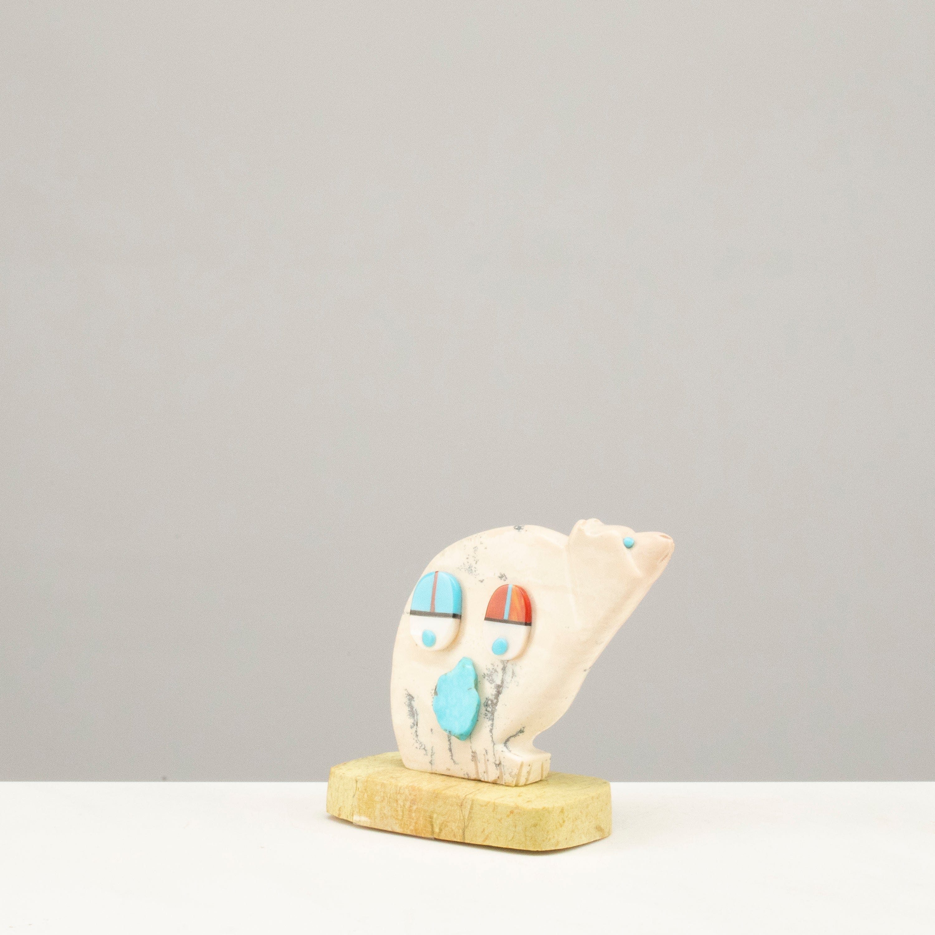 Kalifano Native American Fetish Carvings Robert Shebola Serpentine with Multi Gemstone Accents Handmade Zuni Fetish Polar Bear Carving NAC420.007