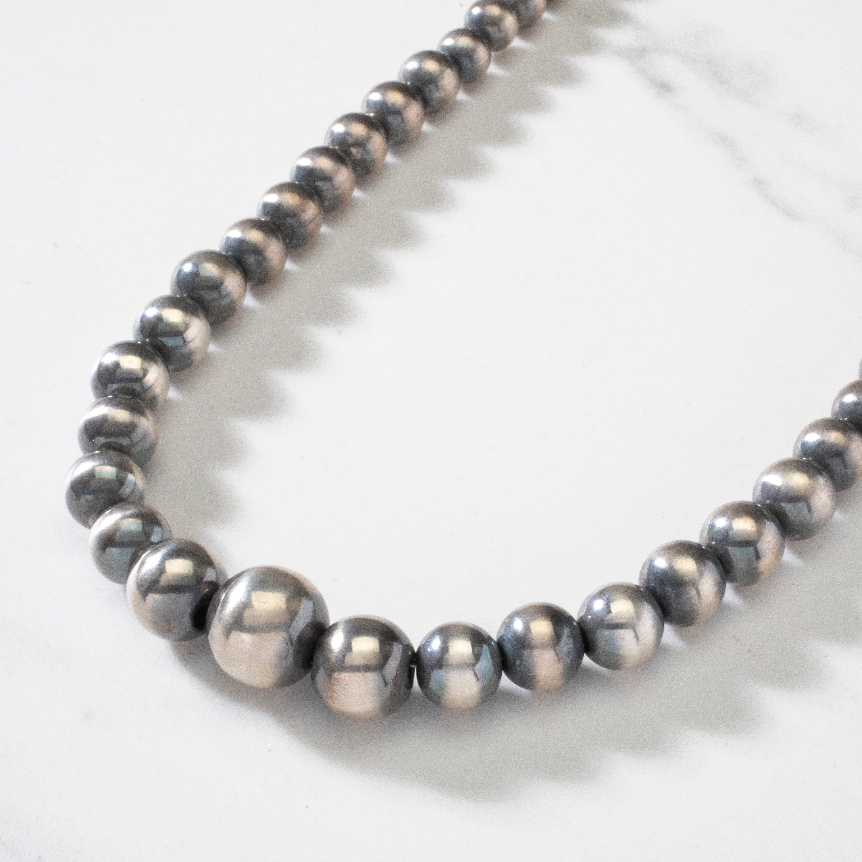 Kalifano Native American Jewelry 18" Single Strand Graduated 5mm - 14mm Navajo Pearl USA Native American Made 925 Sterling Silver Necklace NAN1500.024
