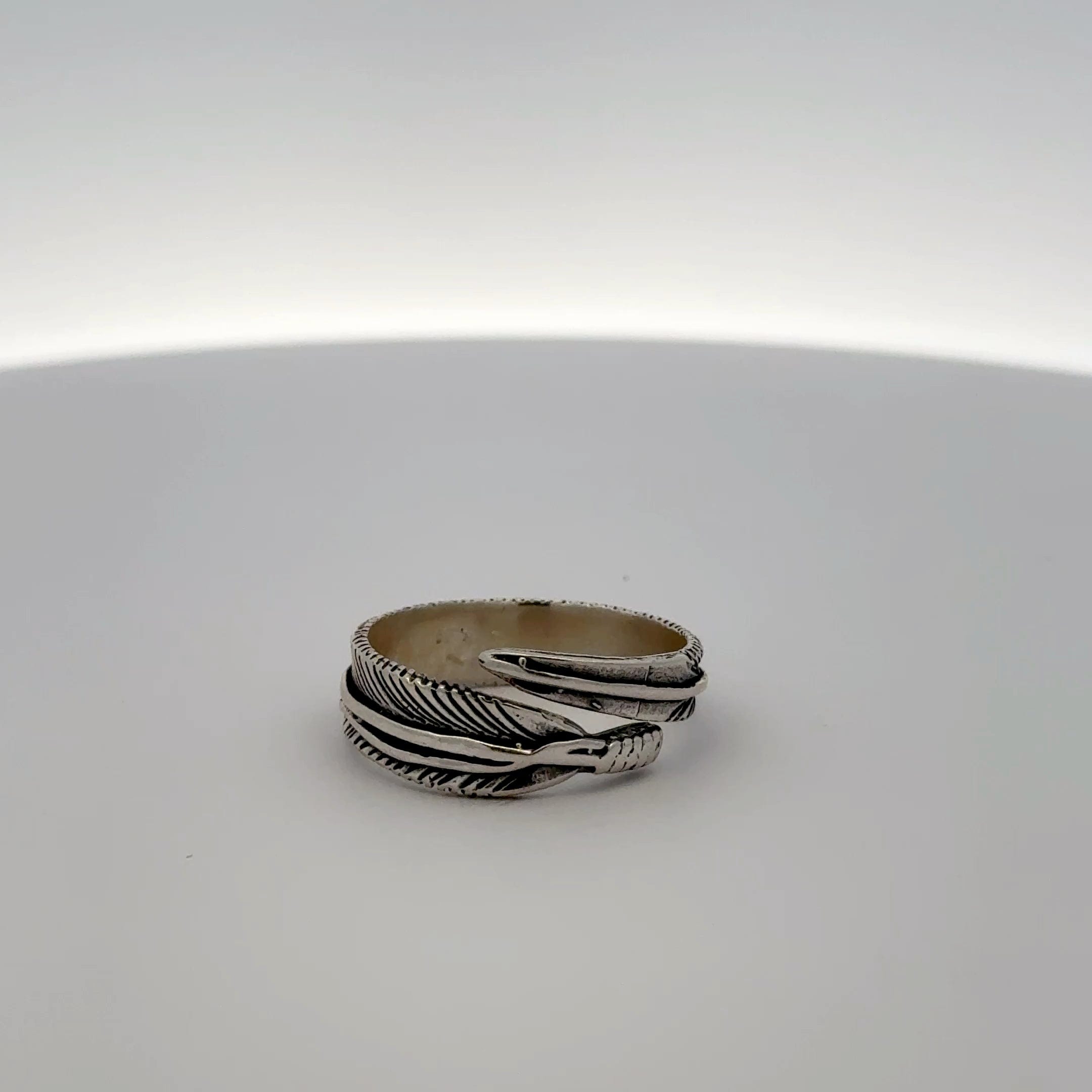 Kalifano Native American Jewelry ADJ Adjustable Feather Hopi USA Native American Made 925 Sterling Silver Ring NAR200.036.ADJ