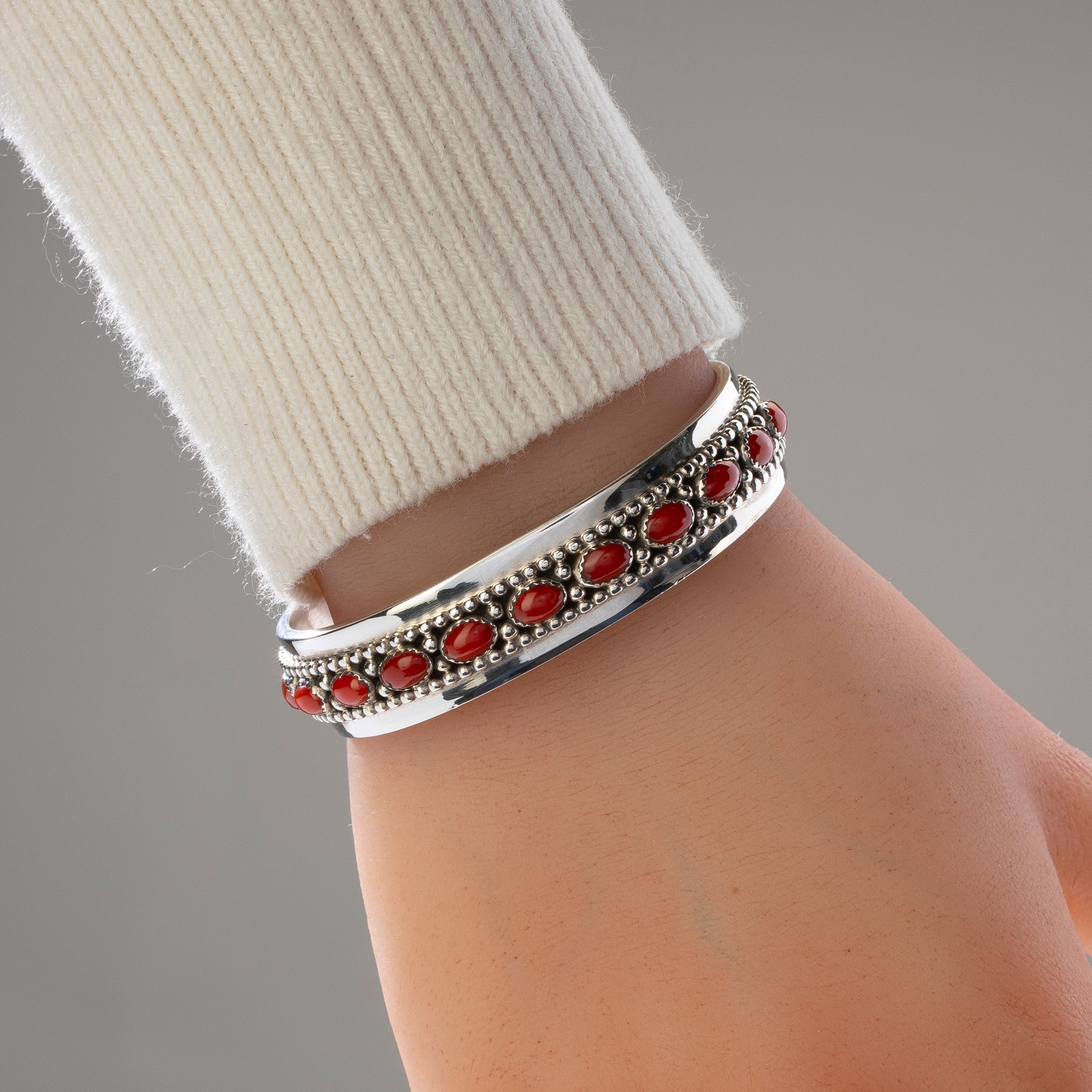 Kalifano Native American Jewelry Darrin Livingston Navajo Red Coral USA Native American Made 925 Sterling Silver Cuff NAB2400.017