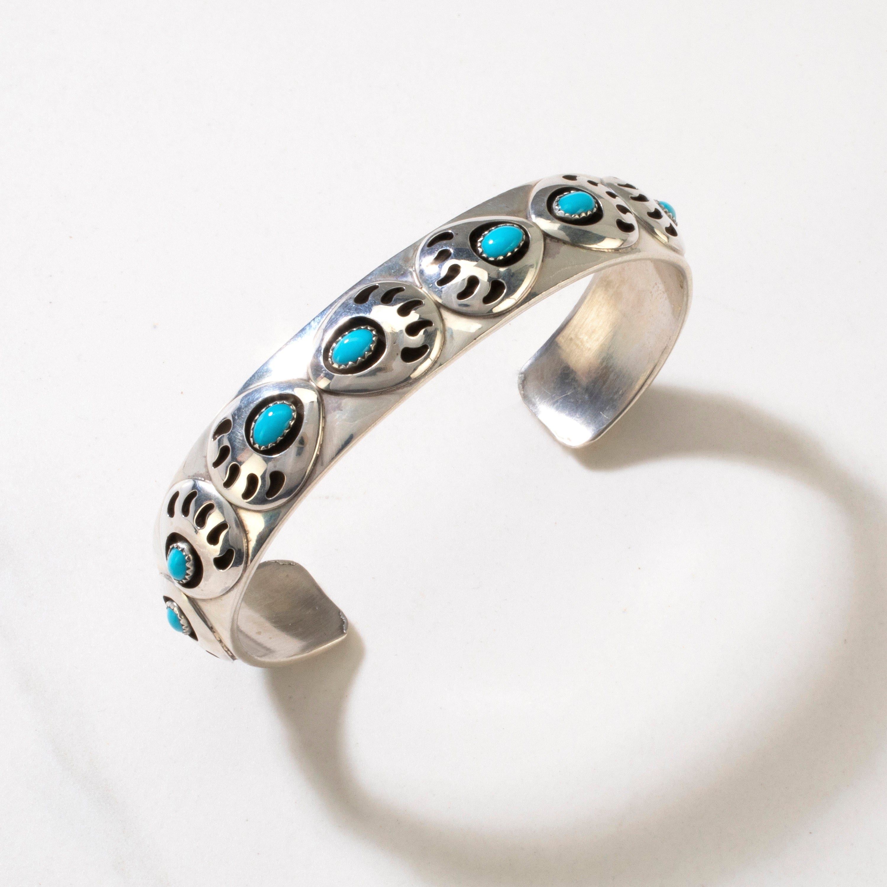 Kalifano Native American Jewelry Patrick Yazzie Sleeping Beauty Turquoise Navajo Bear Paw USA Native American Made 925 Sterling Silver Cuff NAB1200.019