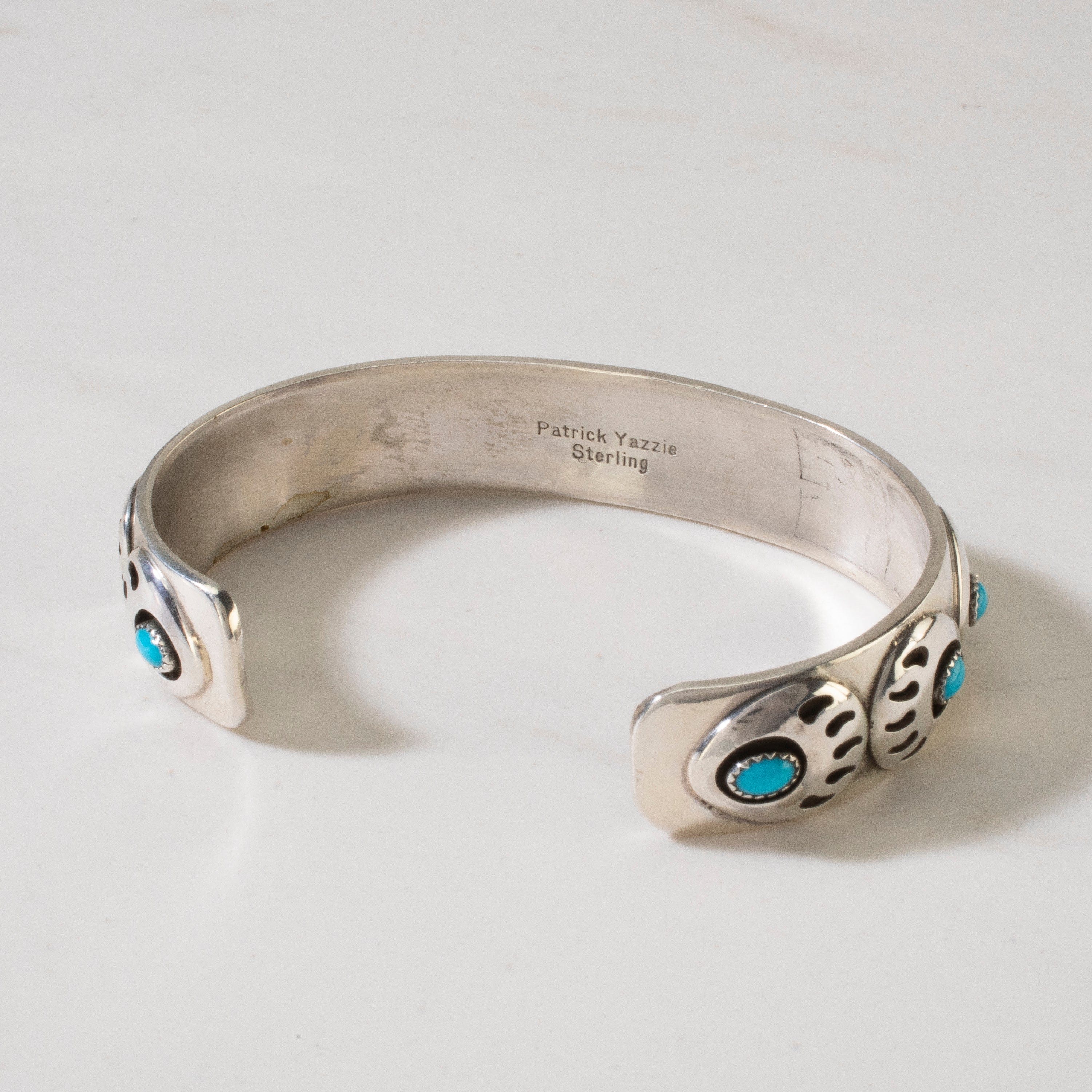 Kalifano Native American Jewelry Patrick Yazzie Sleeping Beauty Turquoise Navajo Bear Paw USA Native American Made 925 Sterling Silver Cuff NAB1200.019
