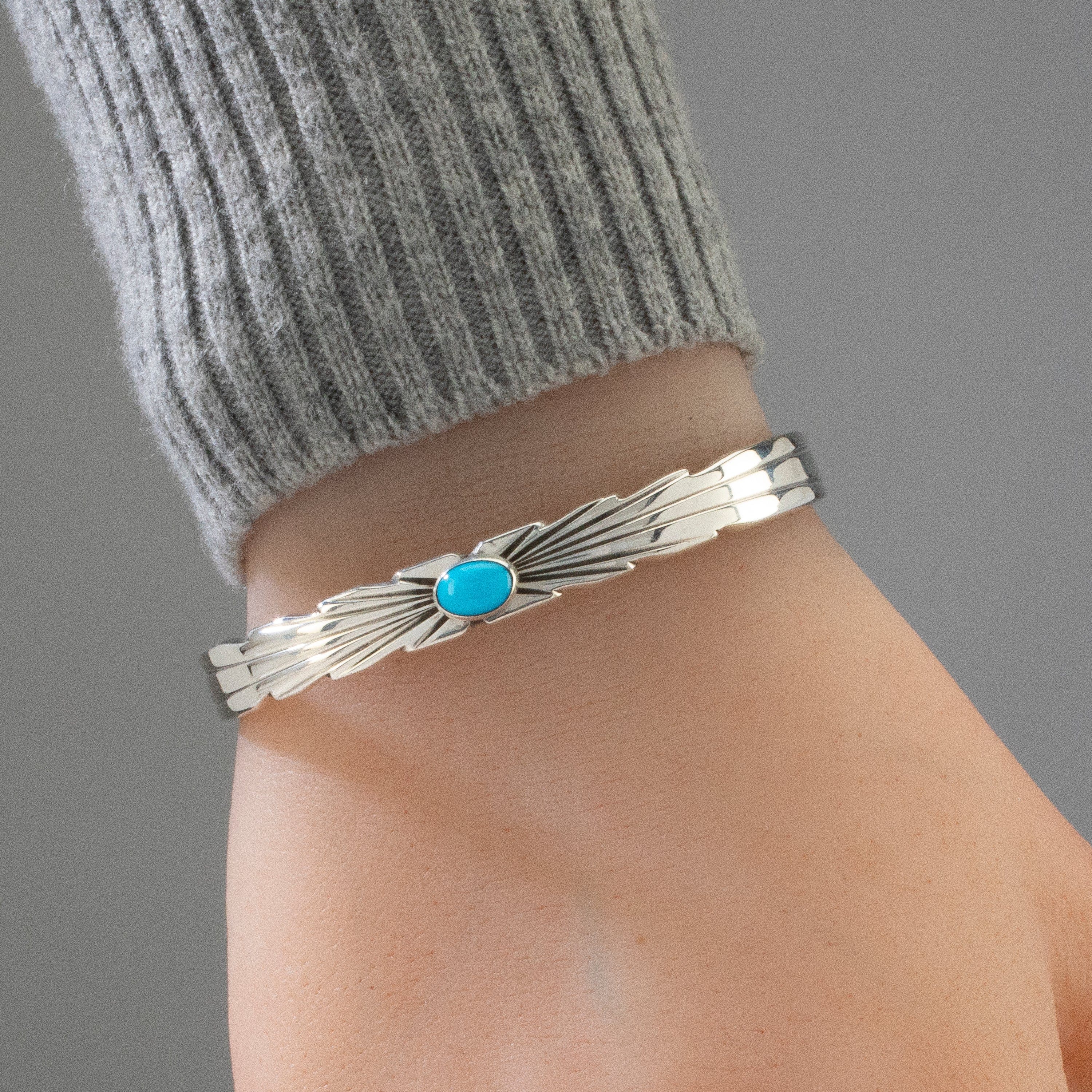 Kalifano Native American Jewelry Ray Bennett Navajo Sleeping Beauty Turquoise USA Native American Made 925 Sterling Silver Cuff NAB800.006
