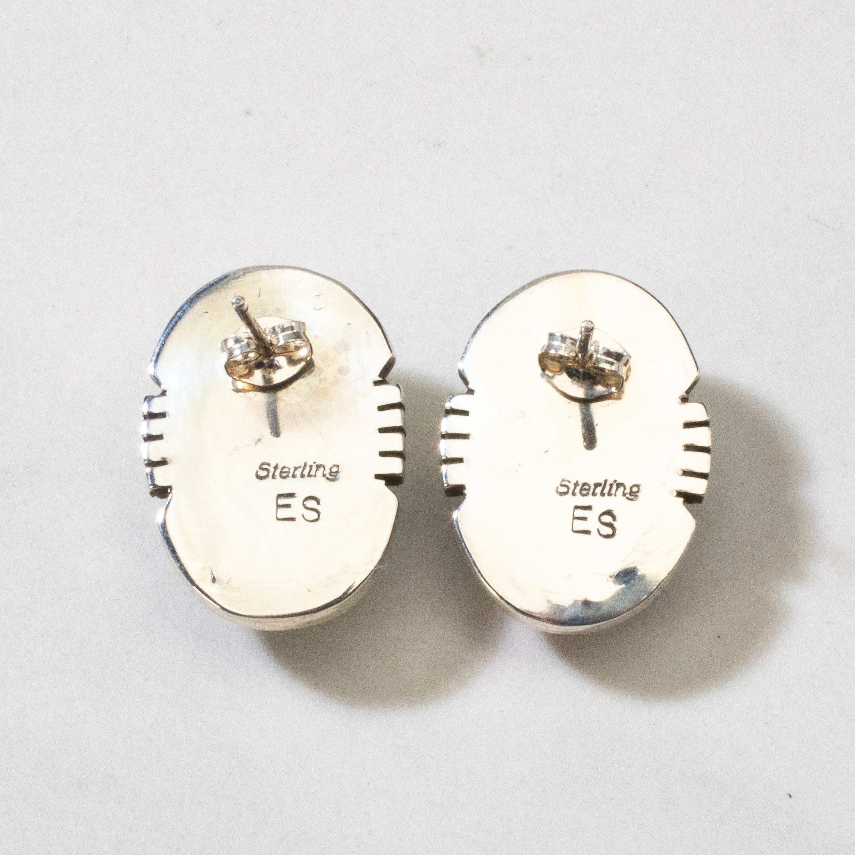 Kalifano Native American Jewelry Sleeping Beauty Oval Navajo USA Native American Made 925 Sterling Silver Earrings with Stud Backing NAE800.008