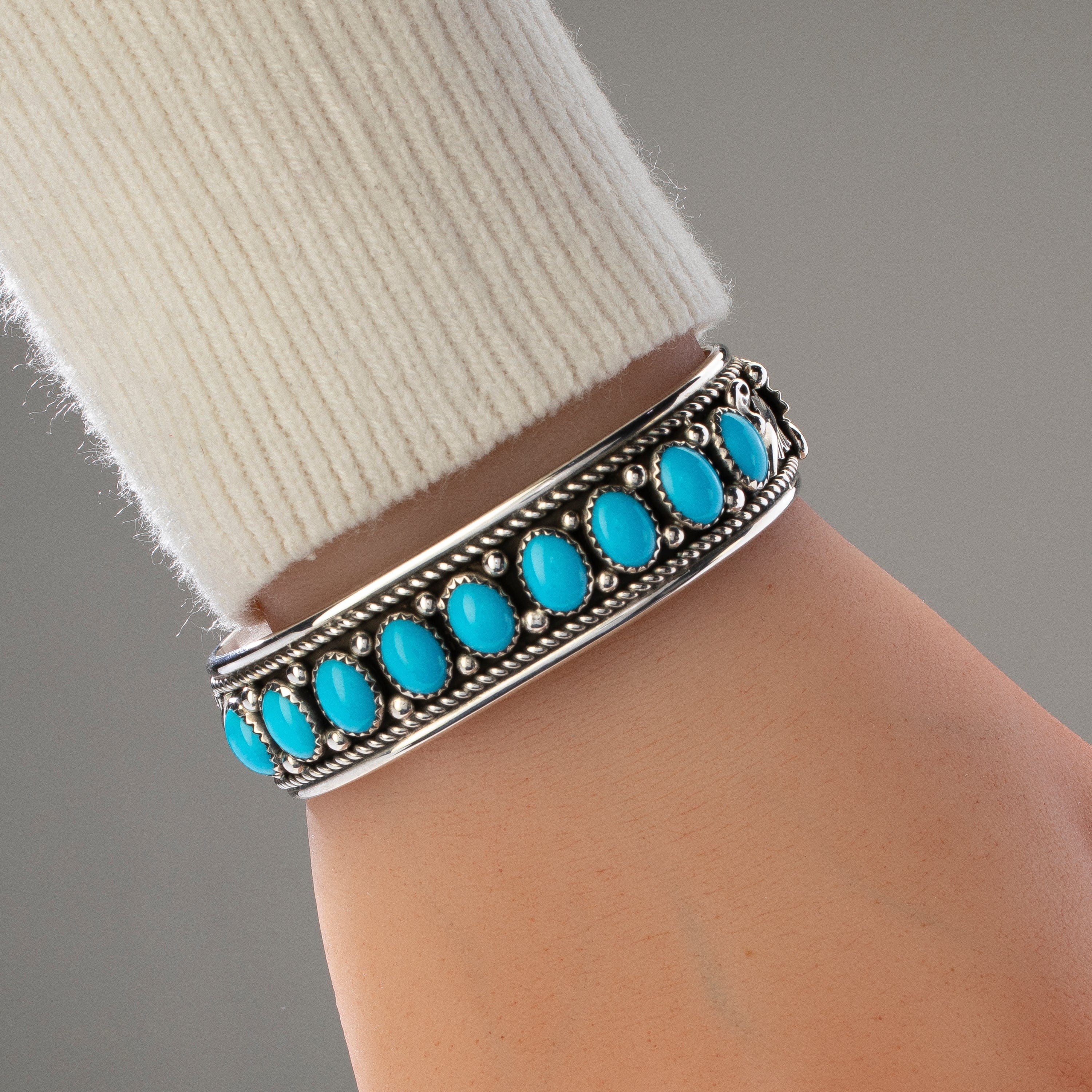 Kalifano Native American Jewelry Sleeping Beauty Turquoise Navajo USA Native American Made 925 Sterling Silver Cuff NAB1400.003