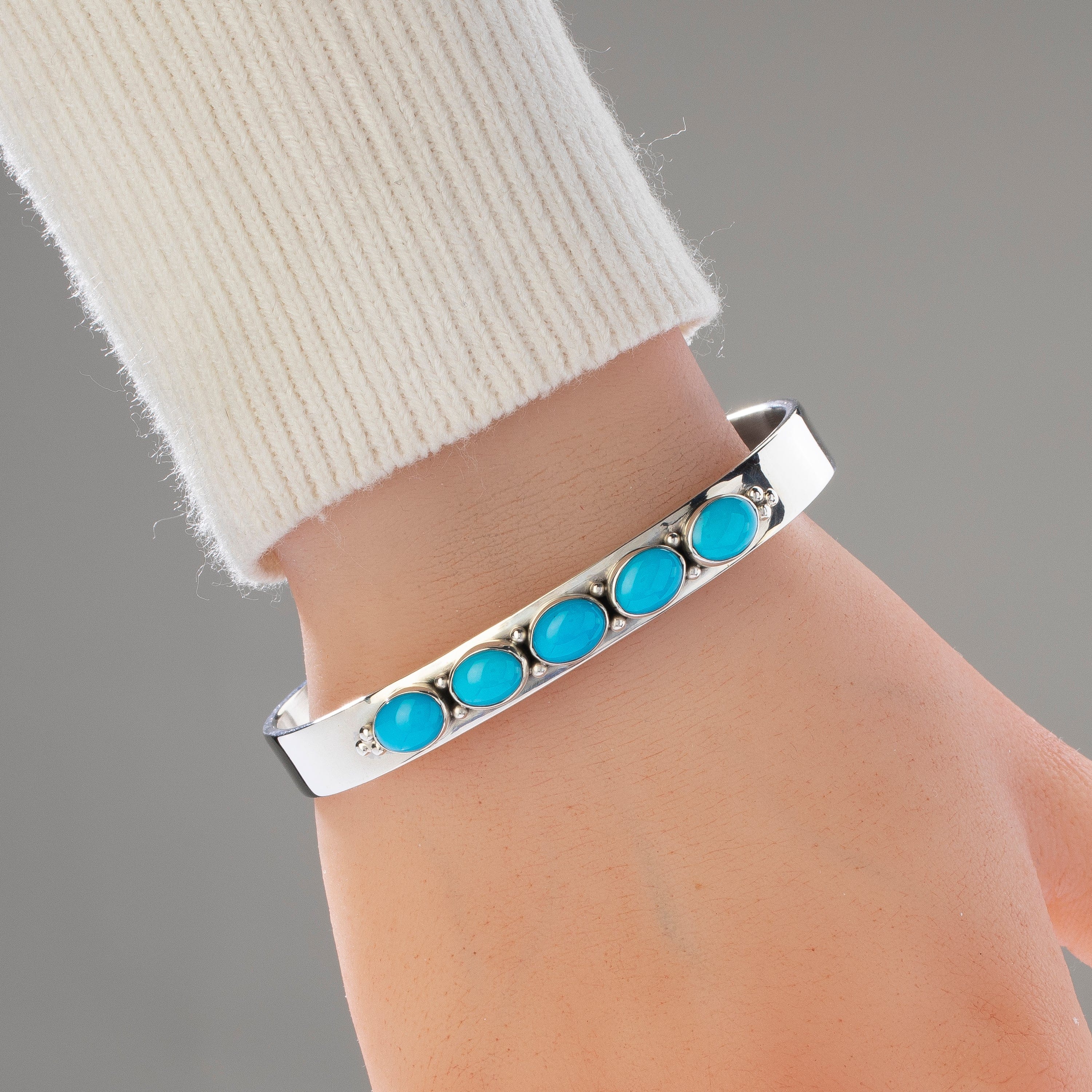 Kalifano Native American Jewelry Sleeping Beauty Turquoise Navajo USA Native American Made 925 Sterling Silver Cuff NAB900.017
