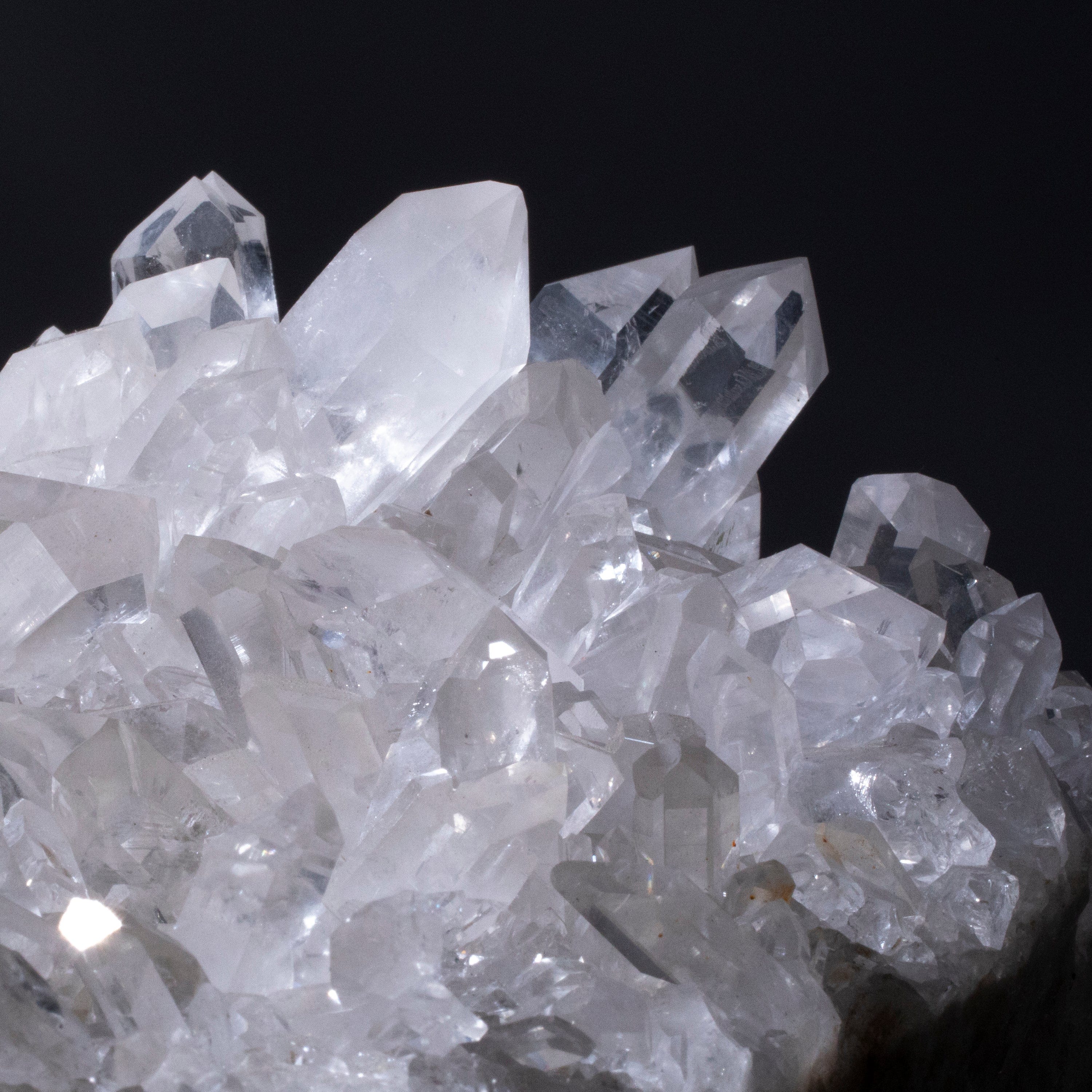 Kalifano Quartz Natural Clear Quartz Cluster 16" / 54 lbs QC24000.005