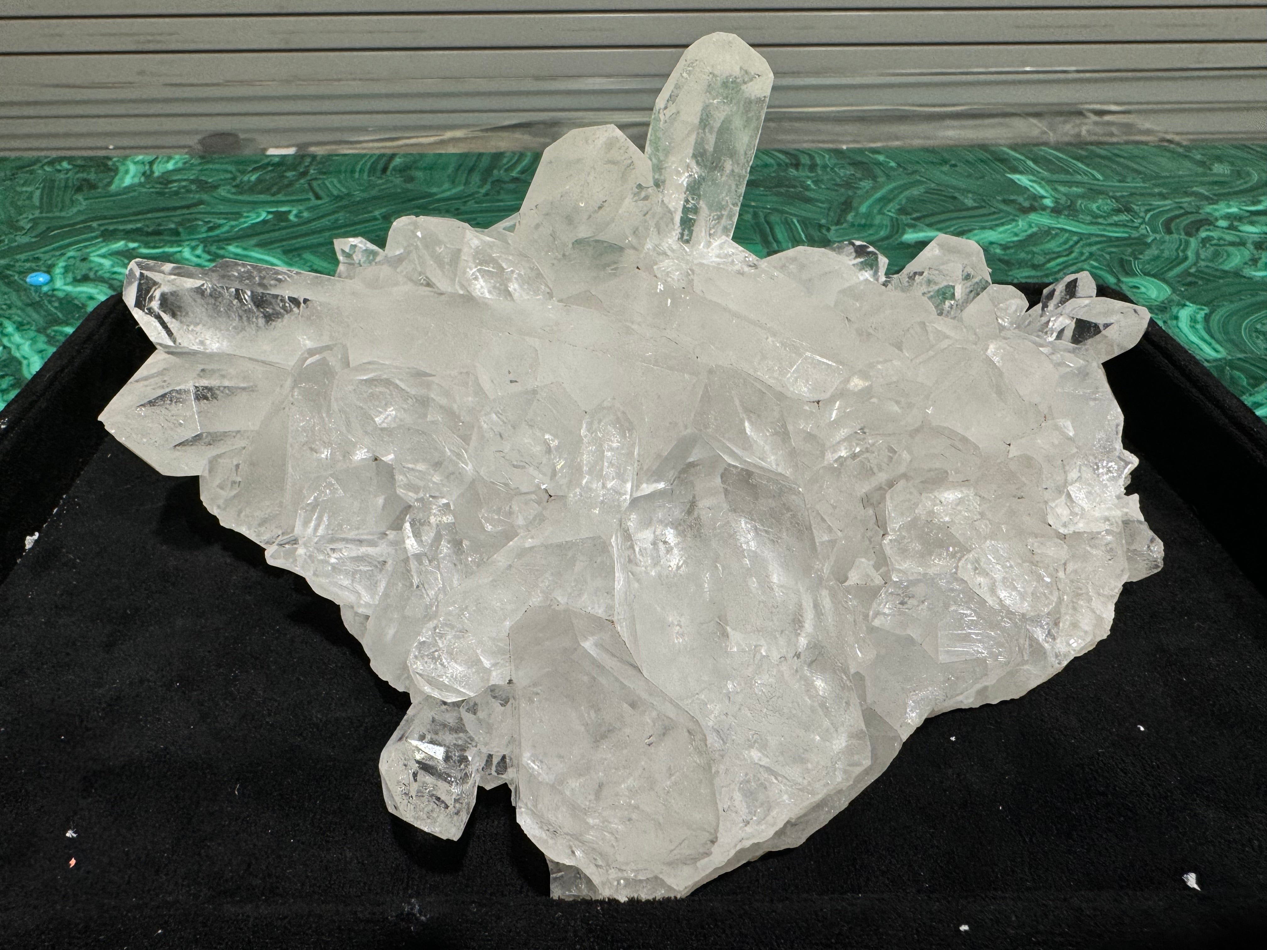 Kalifano Quartz Natural Clear Quartz Cluster 9.5" (AA800.003 -- 241mm W x 90mm H (178mm L) QC4200.002