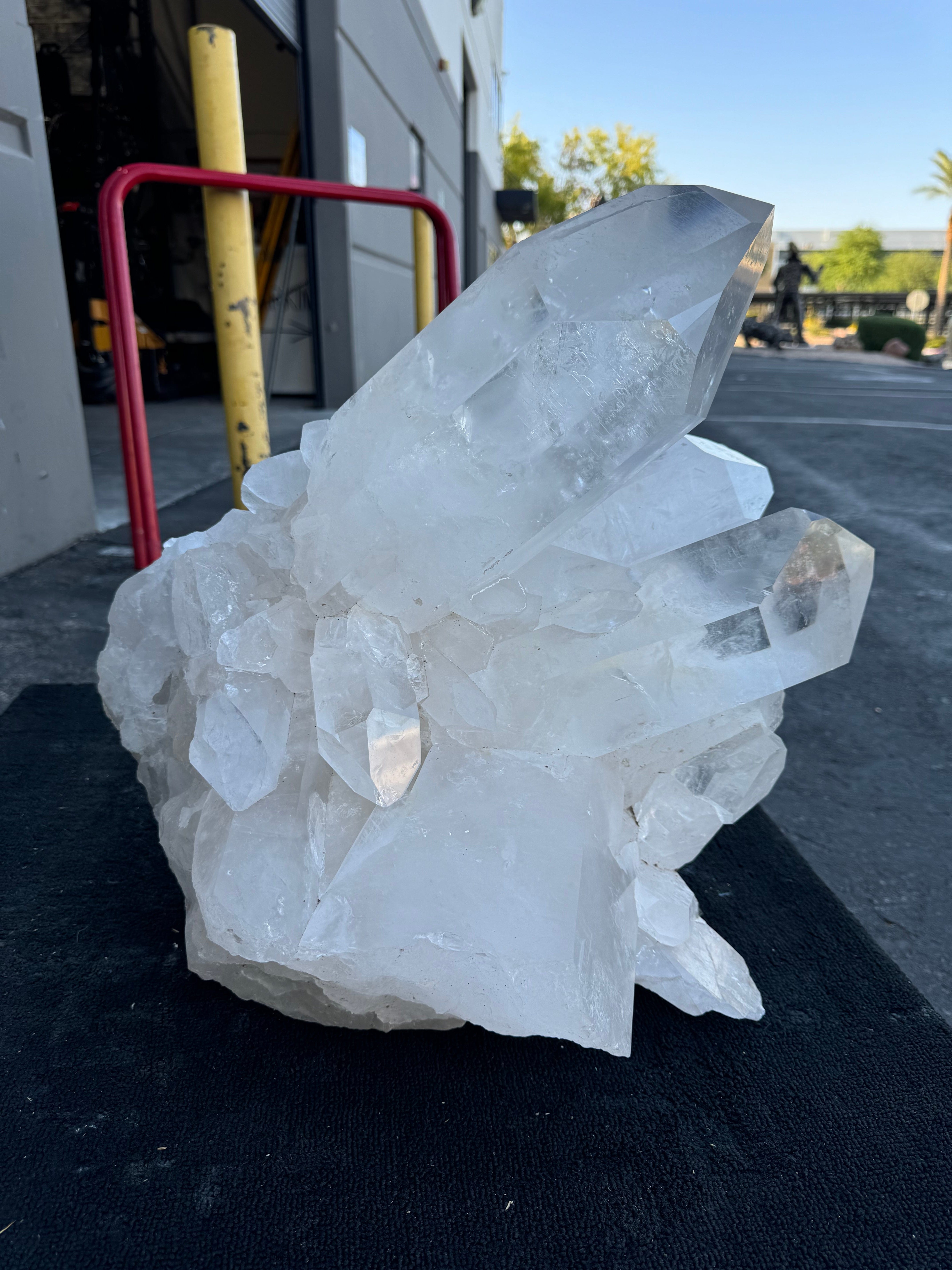 Kalifano Quartz Natural Clear Quartz Cluster Specimen 20" / 147lbs QC136000.001