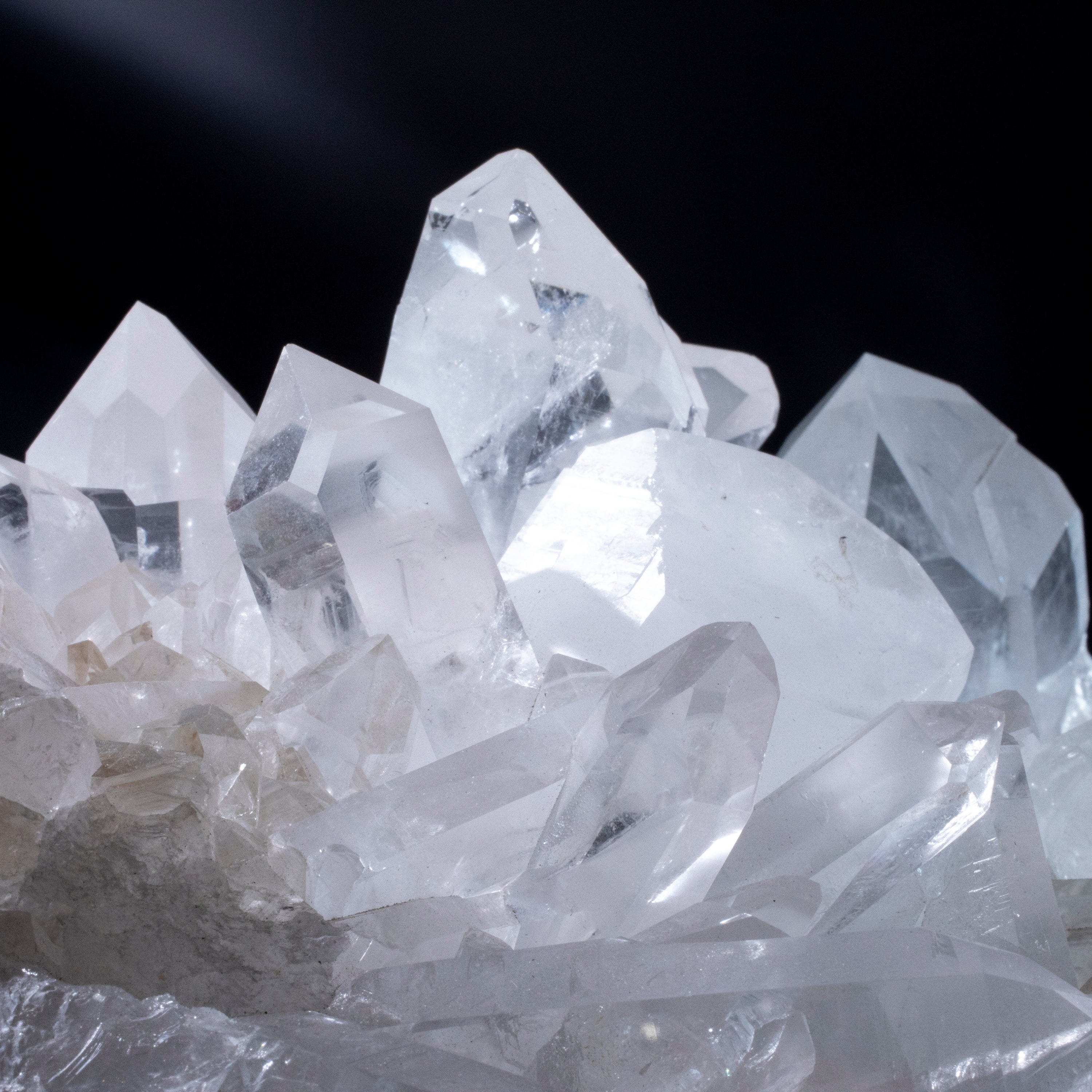Kalifano Quartz Natural Clear Quartz Cluster Specimen 20" / 64 lbs QC36000.003