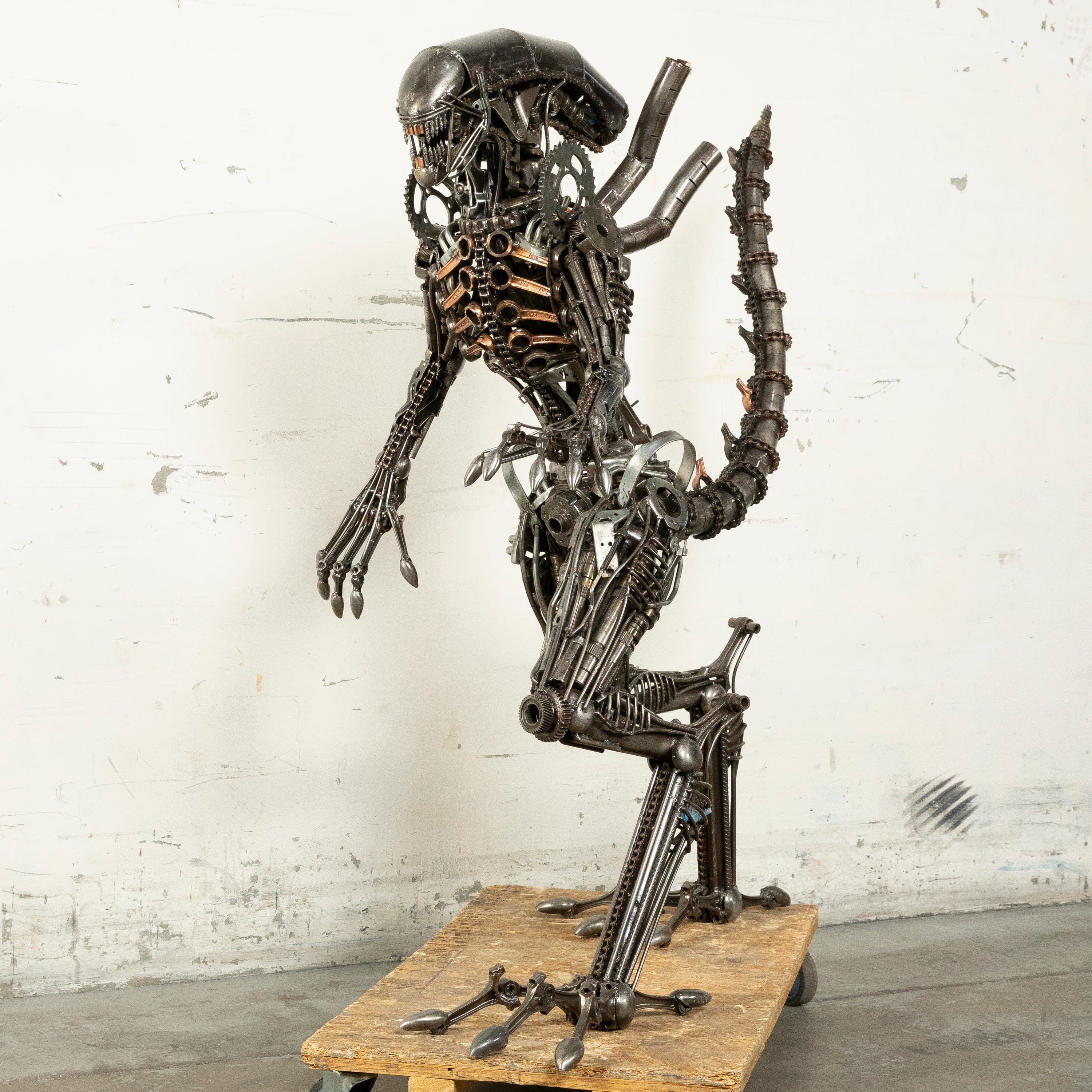 Kalifano Recycled Metal Art 55" Alien Inspired Recycled Metal Art Sculpture RMS-A140-S01