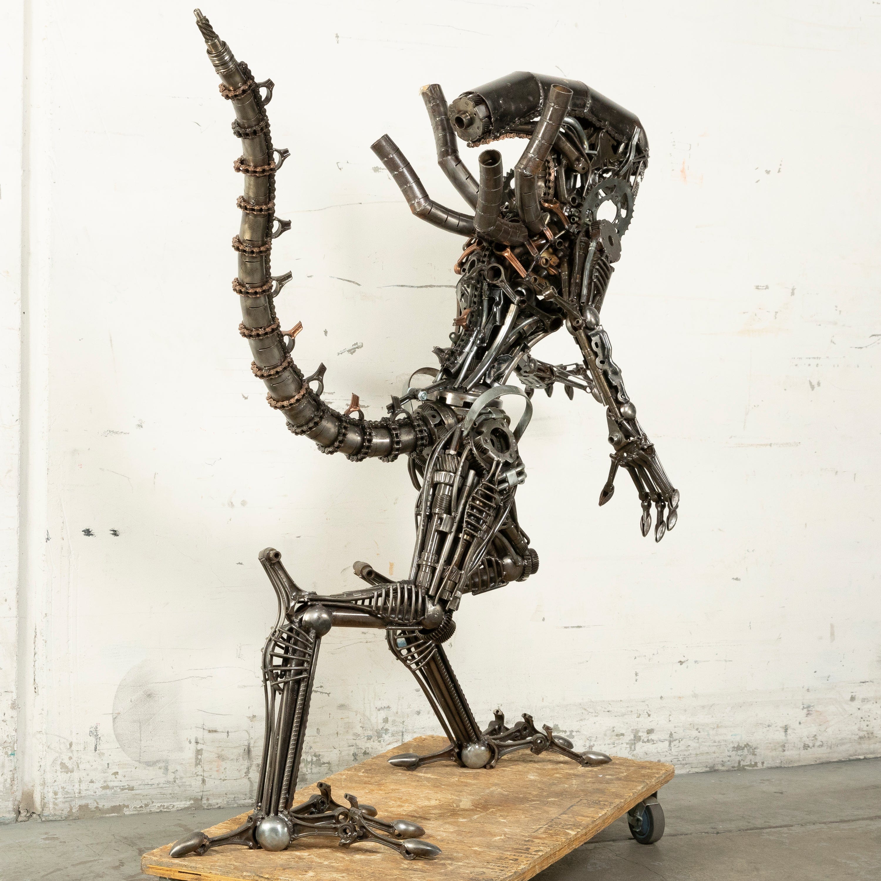 Kalifano Recycled Metal Art 55" Alien Inspired Recycled Metal Art Sculpture RMS-A140-S01